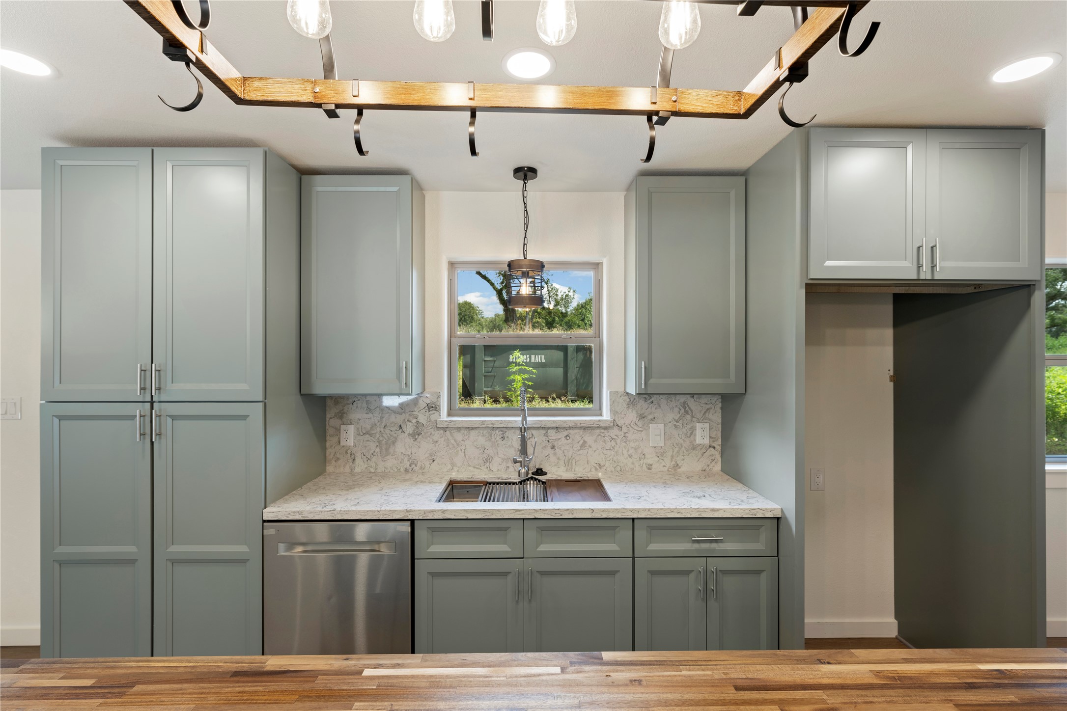 2109 County Road 353, Brazoria, TX 77422