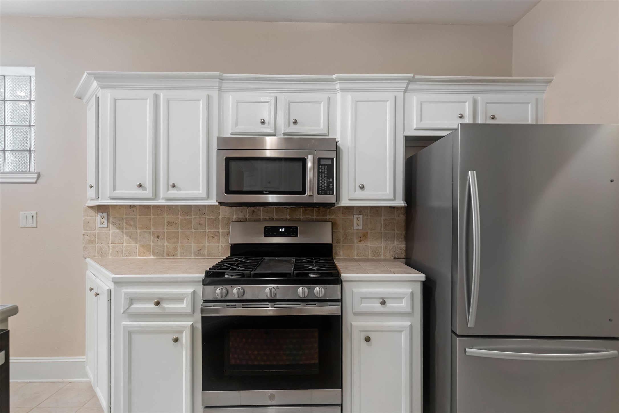 108 Harbour Town Circle, Conroe, TX 77356
