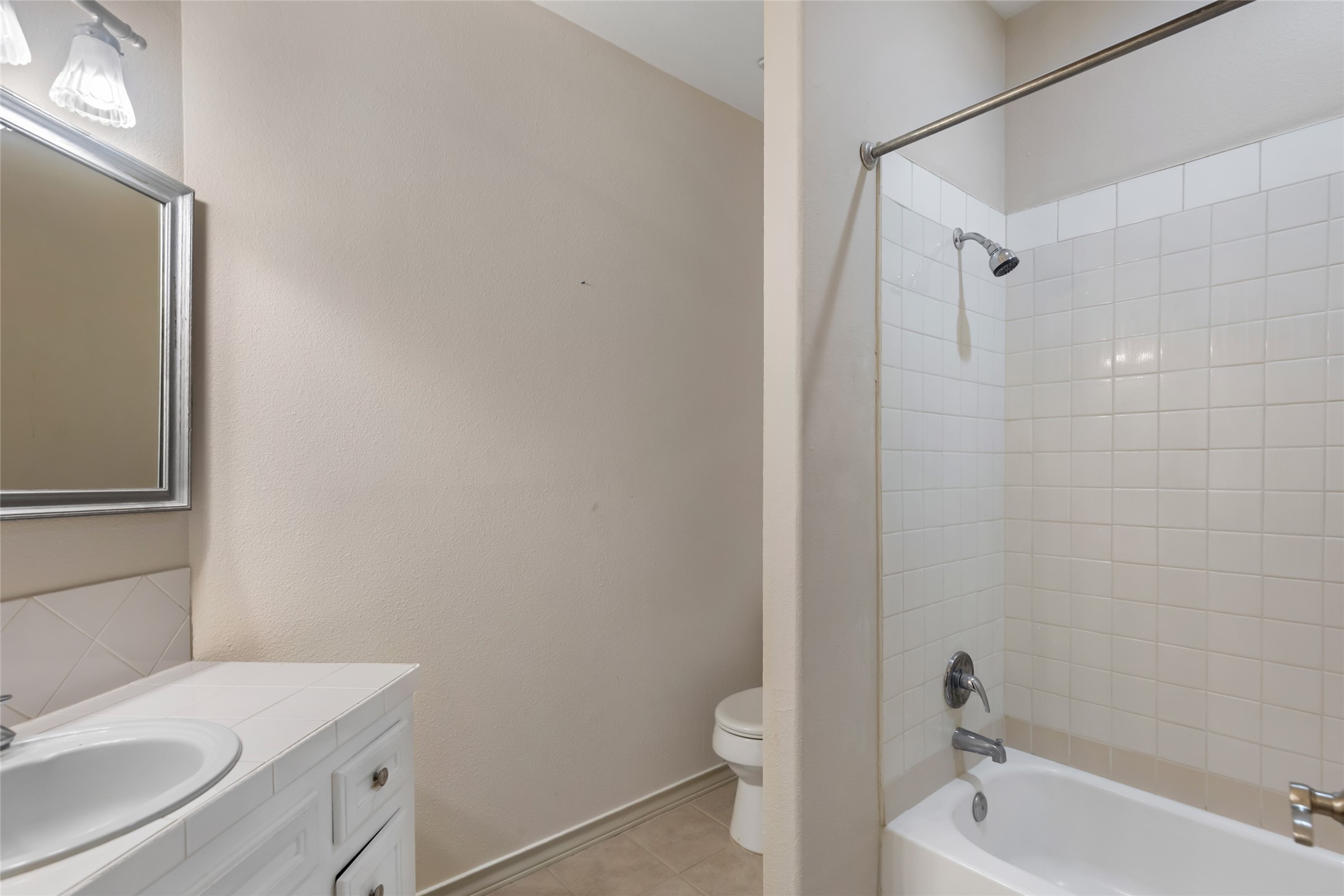 108 Harbour Town Circle, Conroe, TX 77356