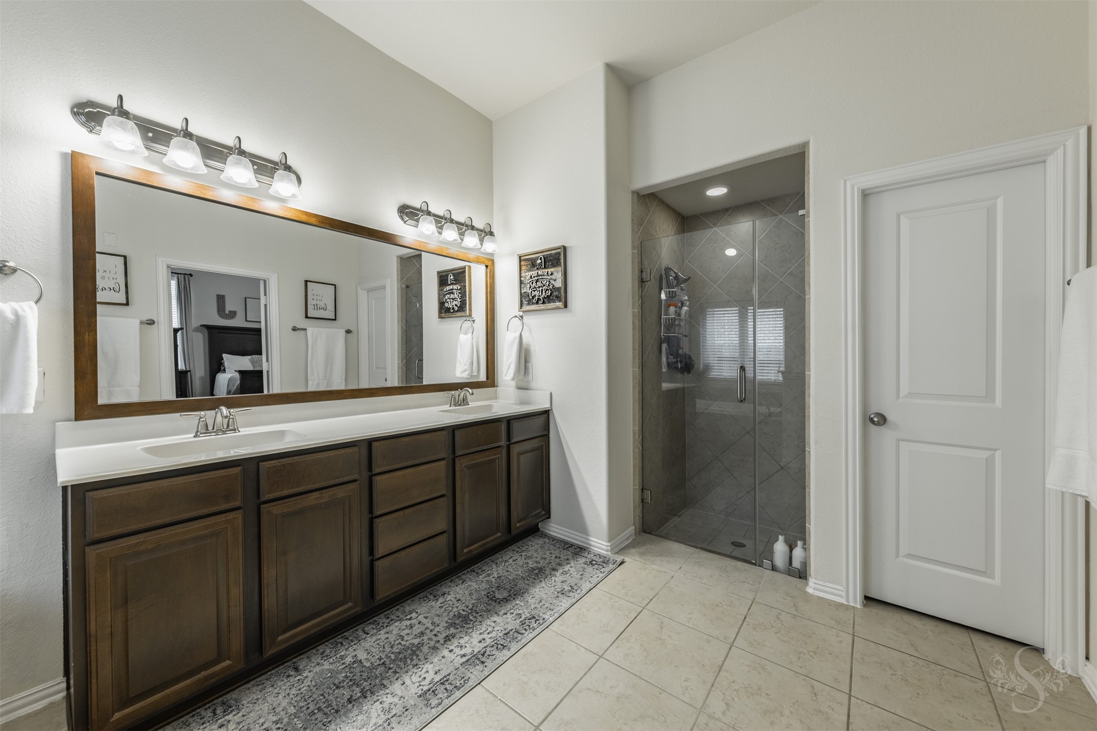 Photos include both previously furnished rooms and the homes current vacant condition to help buyers visualize the space and layout.