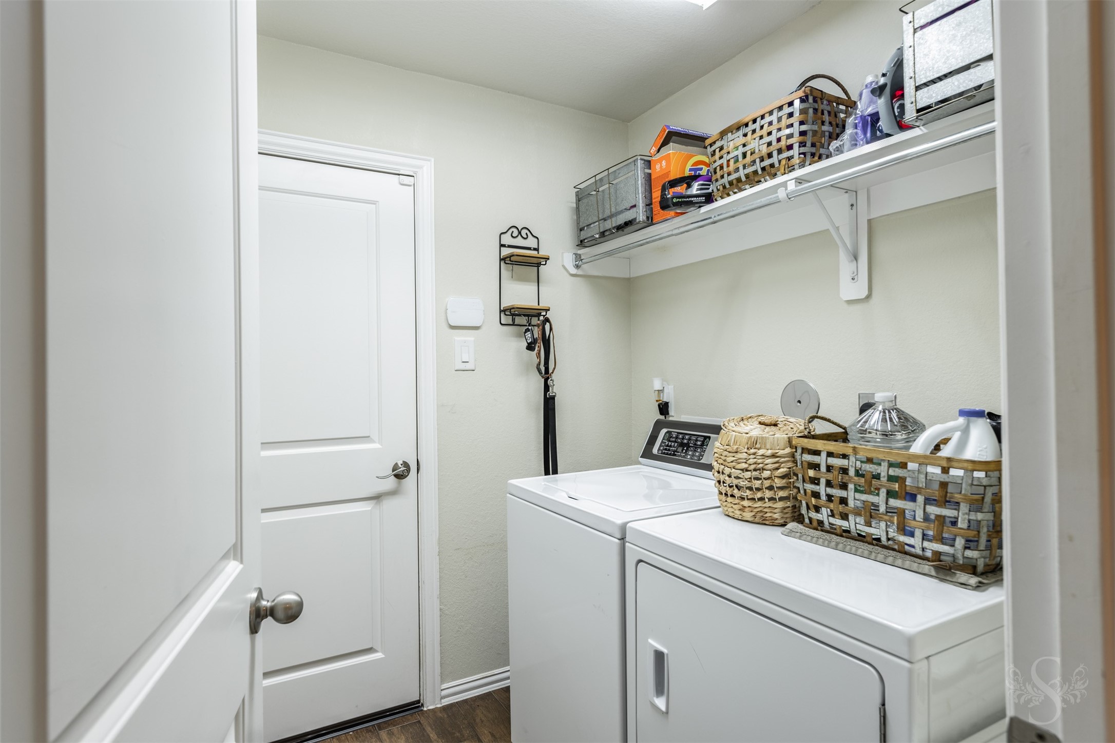 Photos include both previously furnished rooms and the homes current vacant condition to help buyers visualize the space and layout.