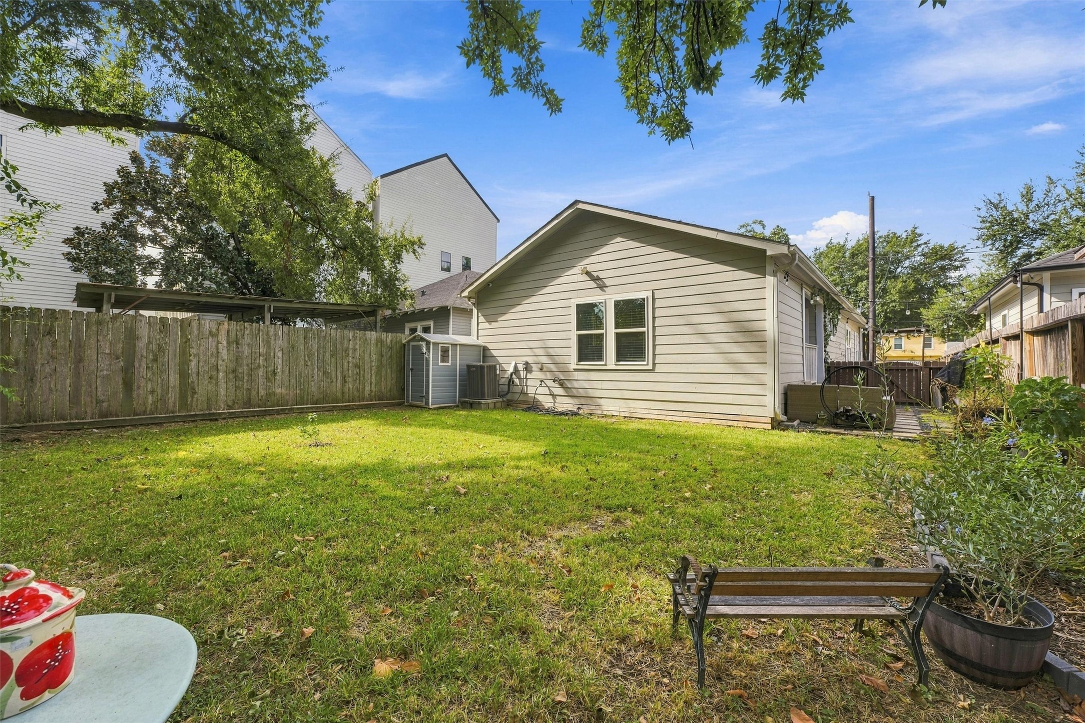 1614 Fulton Street, Houston, TX 77009