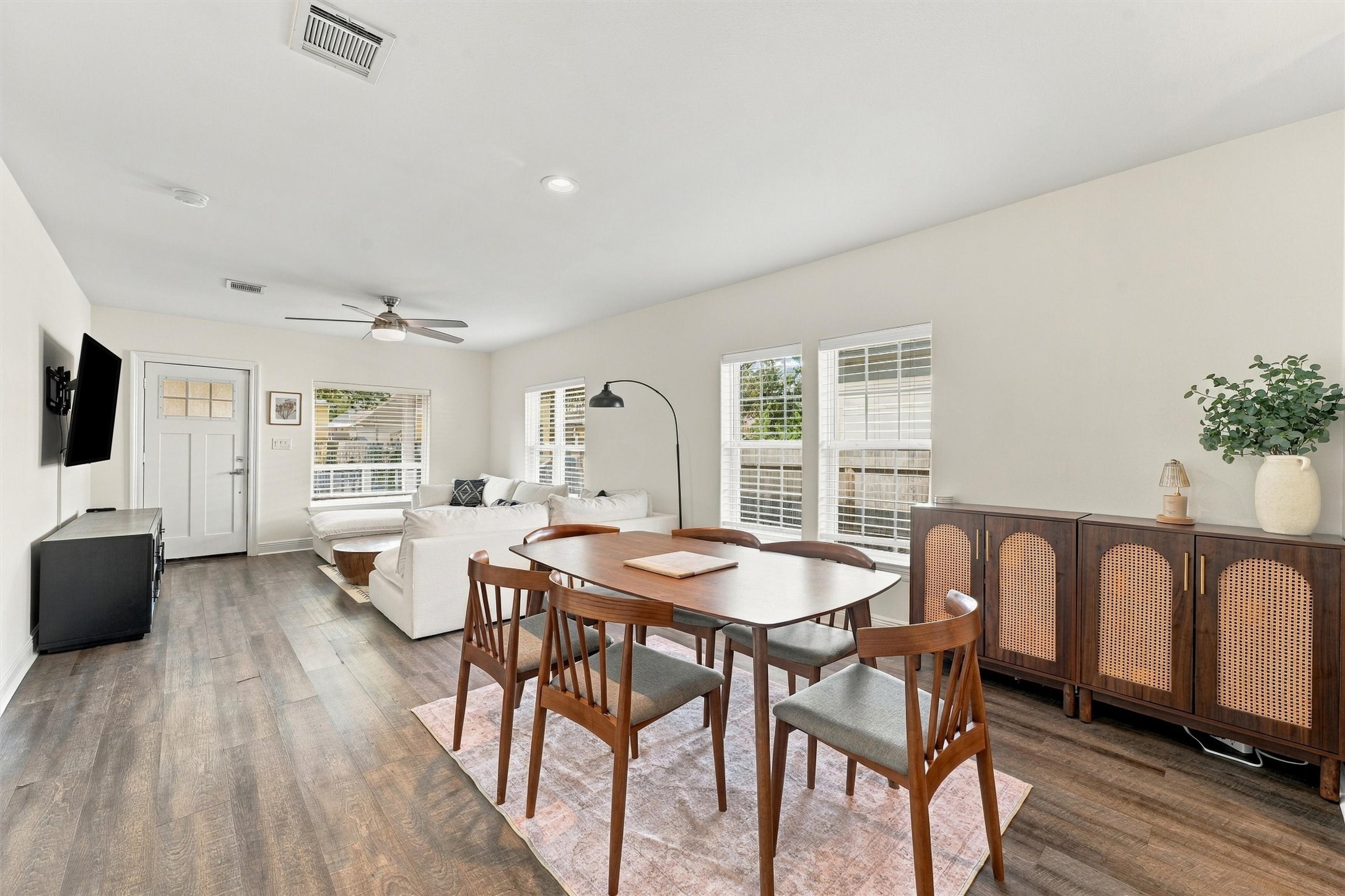 1614 Fulton Street, Houston, TX 77009 1614 Fulton Street, Houston, TX 77009