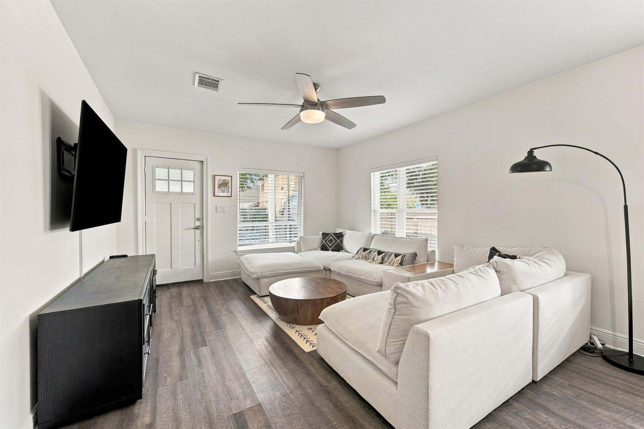 1614 Fulton Street, Houston, TX 77009 1614 Fulton Street, Houston, TX 77009