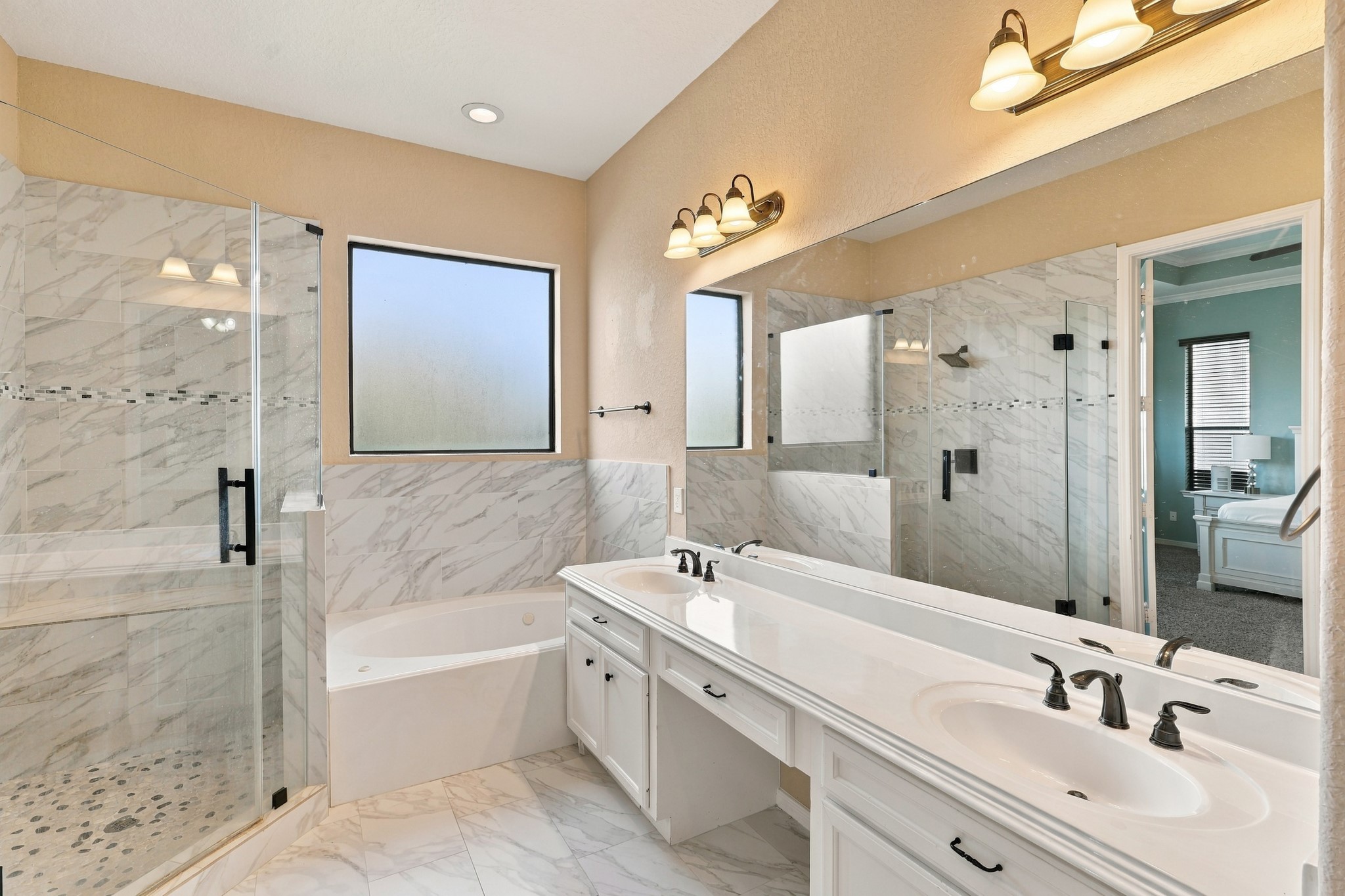 293 W Bend Drive, League City, TX 77573