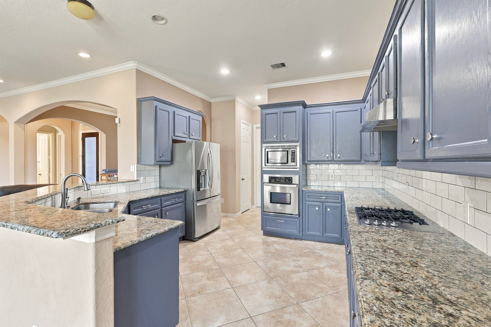 293 W Bend Drive, League City, TX 77573 293 W Bend Drive, League City, TX 77573