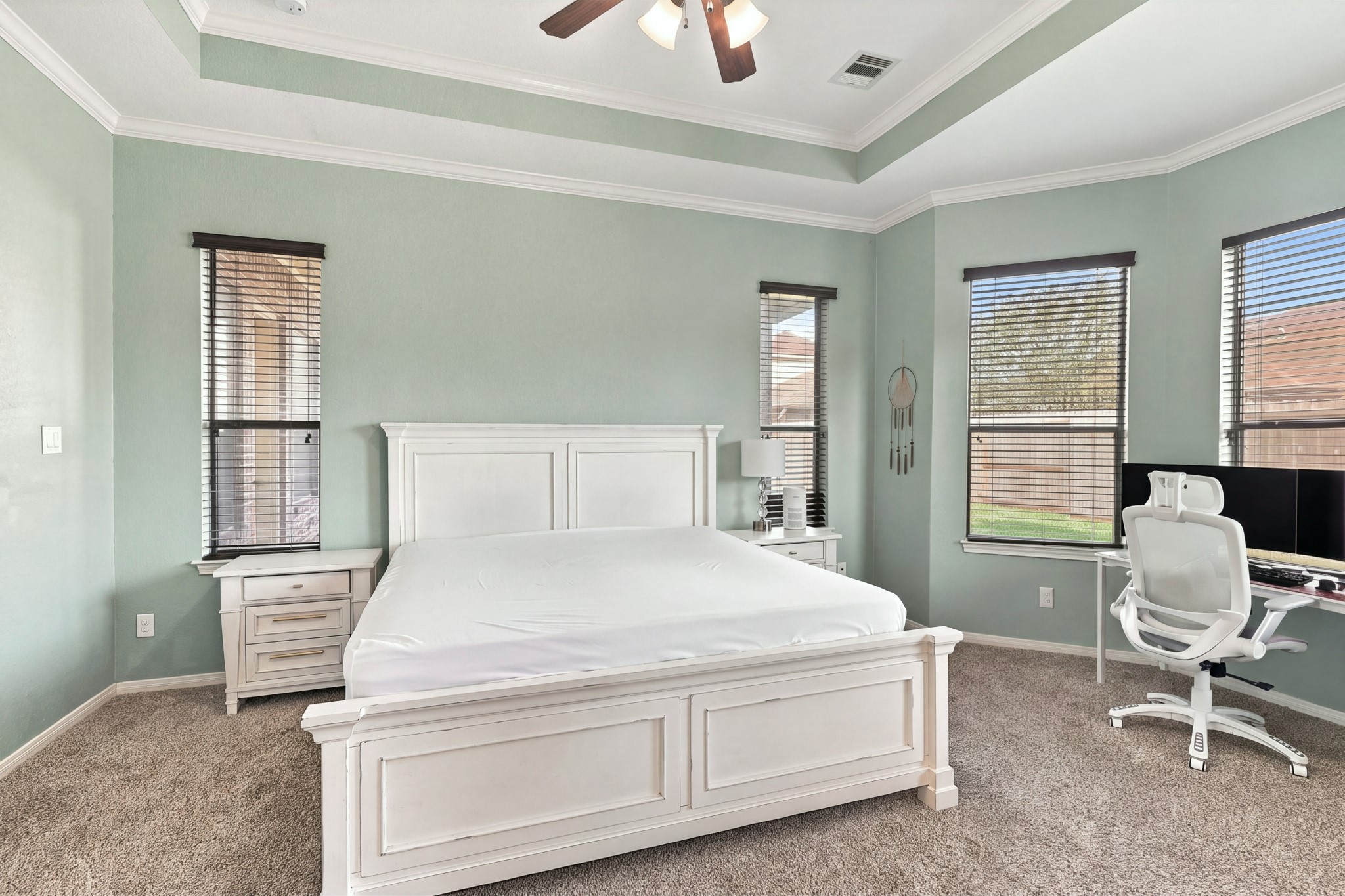 293 W Bend Drive, League City, TX 77573