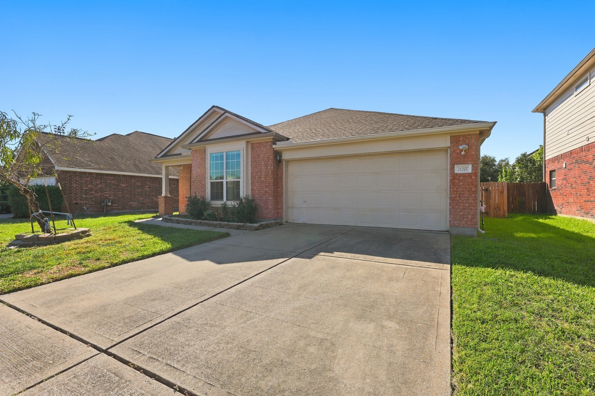 21207 Colton Cove Drive, Houston, TX 77095