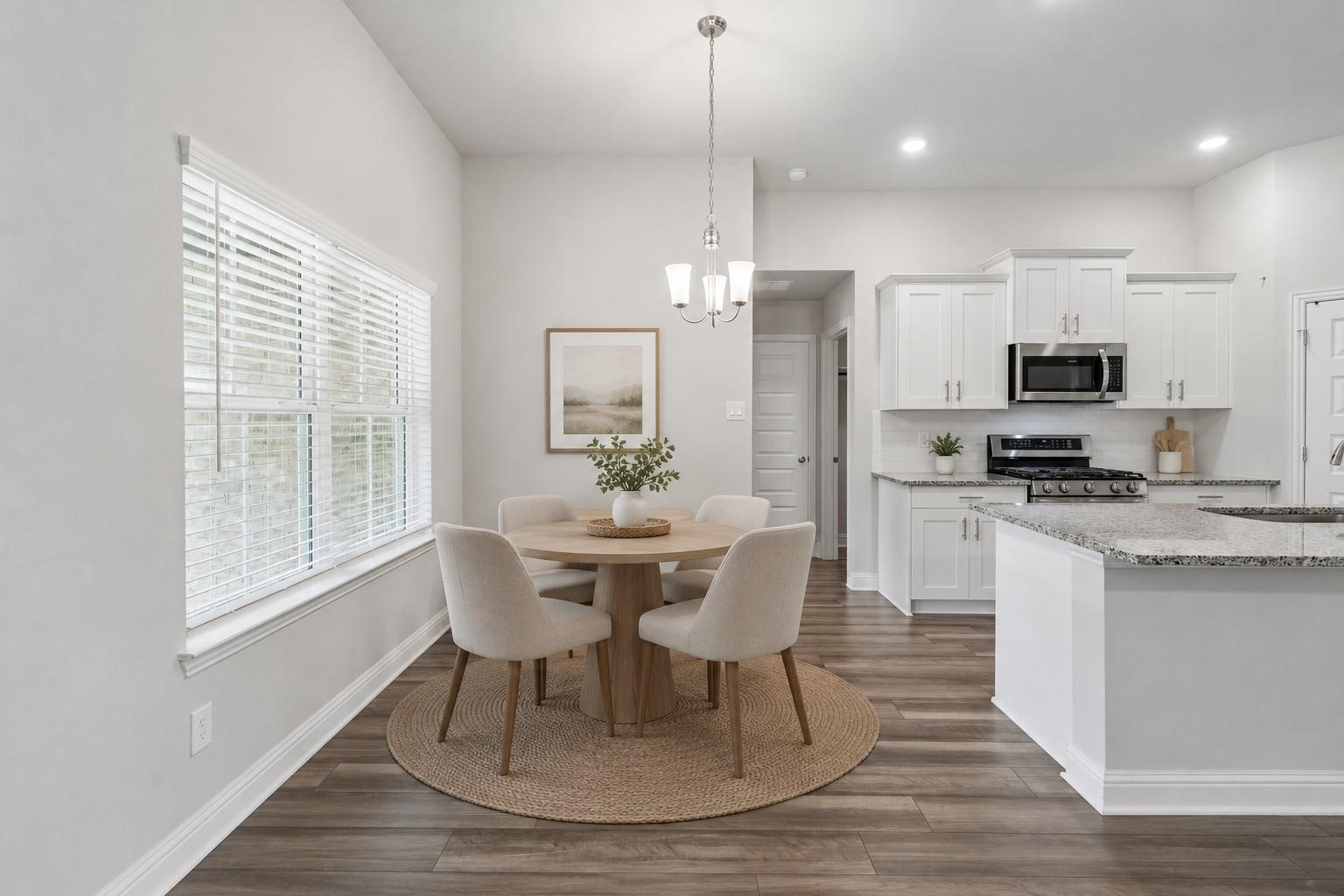 10 Gemstone Court, Angleton, TX 77515