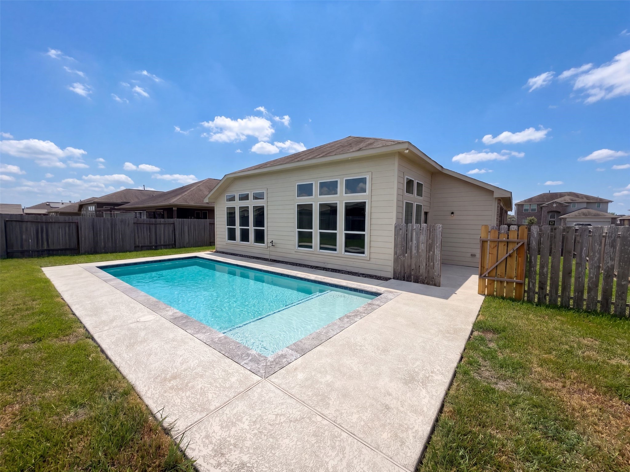 7820 Amber Court, Texas City, TX 77591
