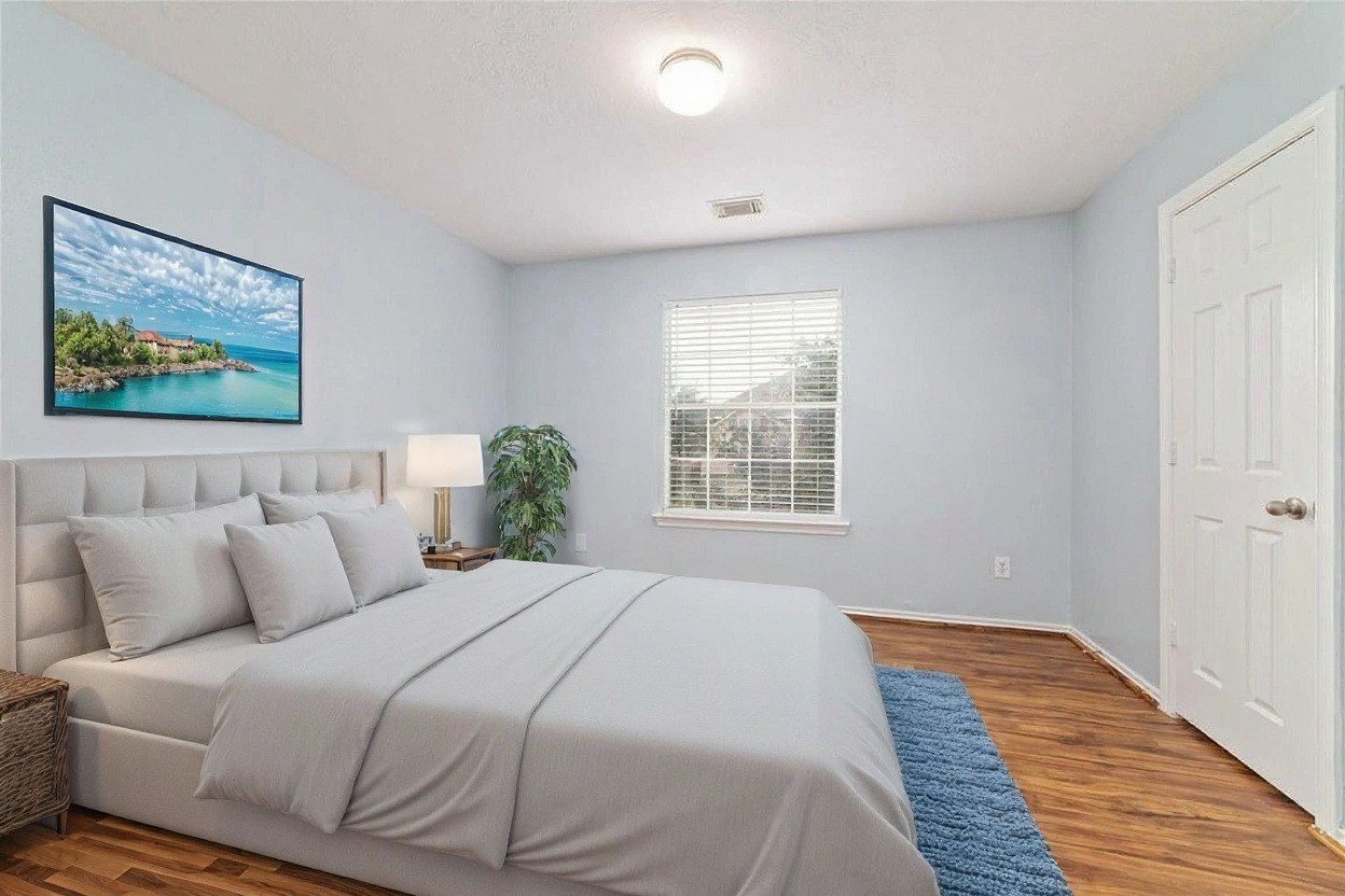 8734 Rainglen Lane, Houston, TX 77044