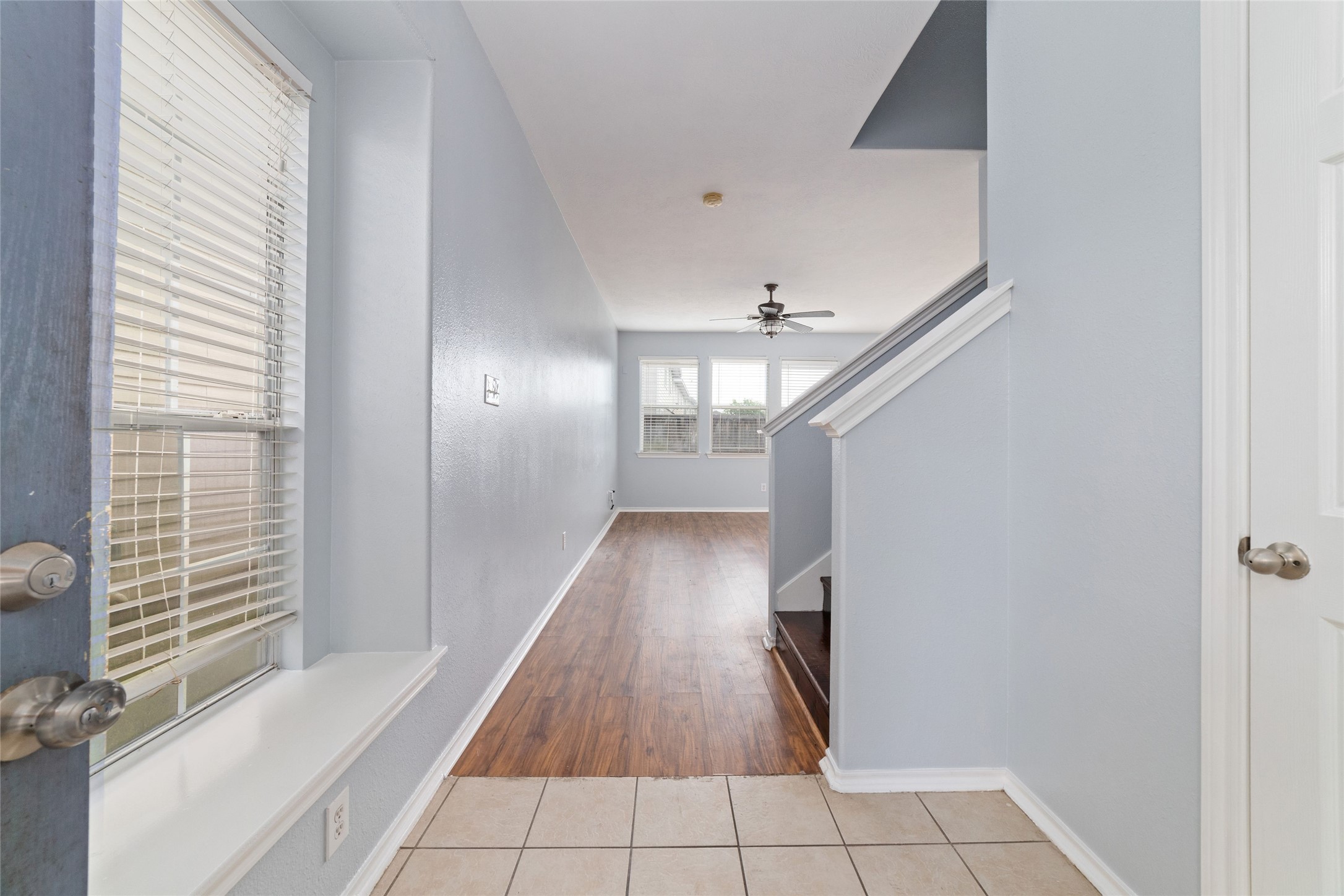8734 Rainglen Lane, Houston, TX 77044