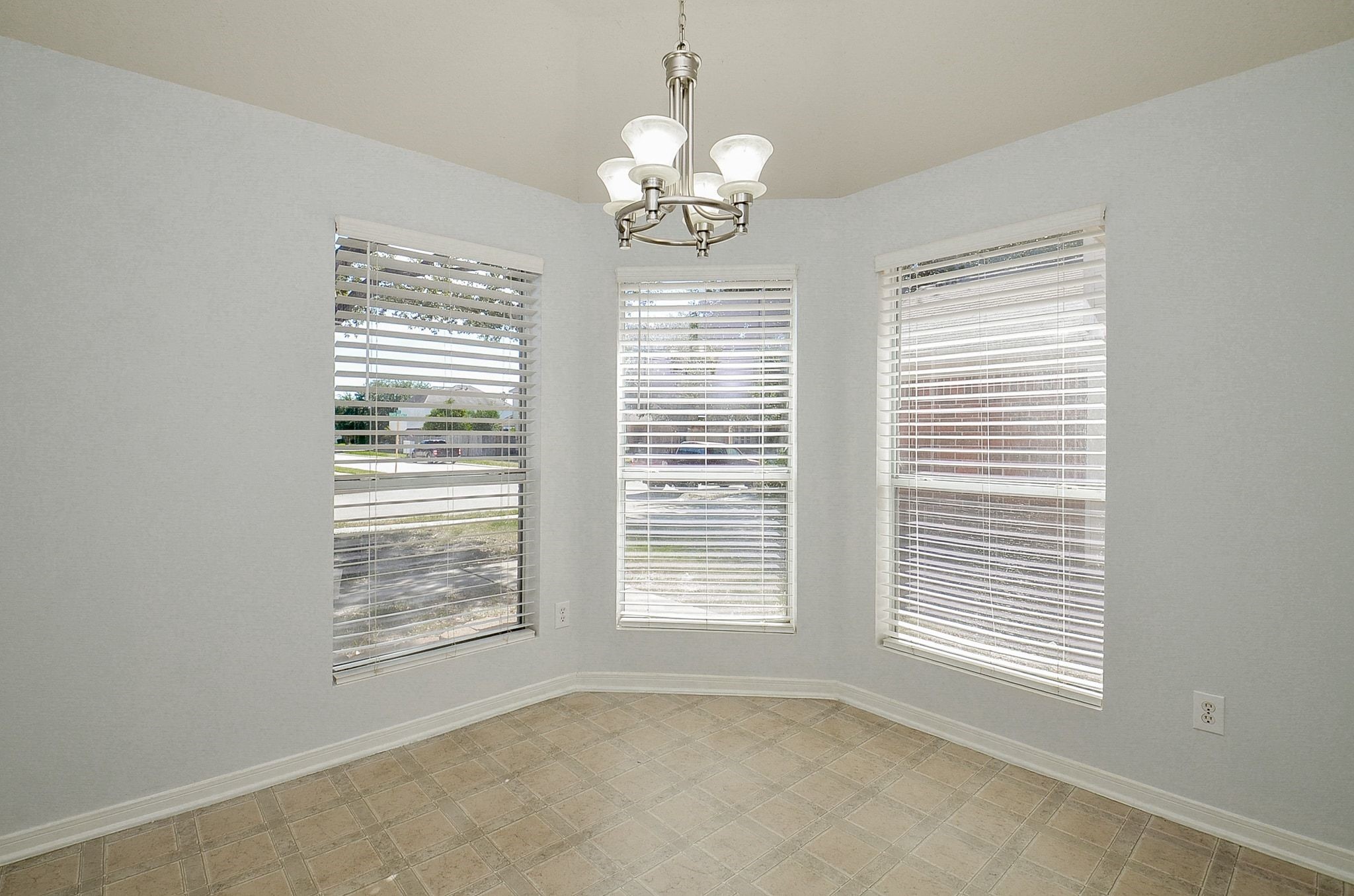 10919 Maple Bough Lane, Houston, TX 77067