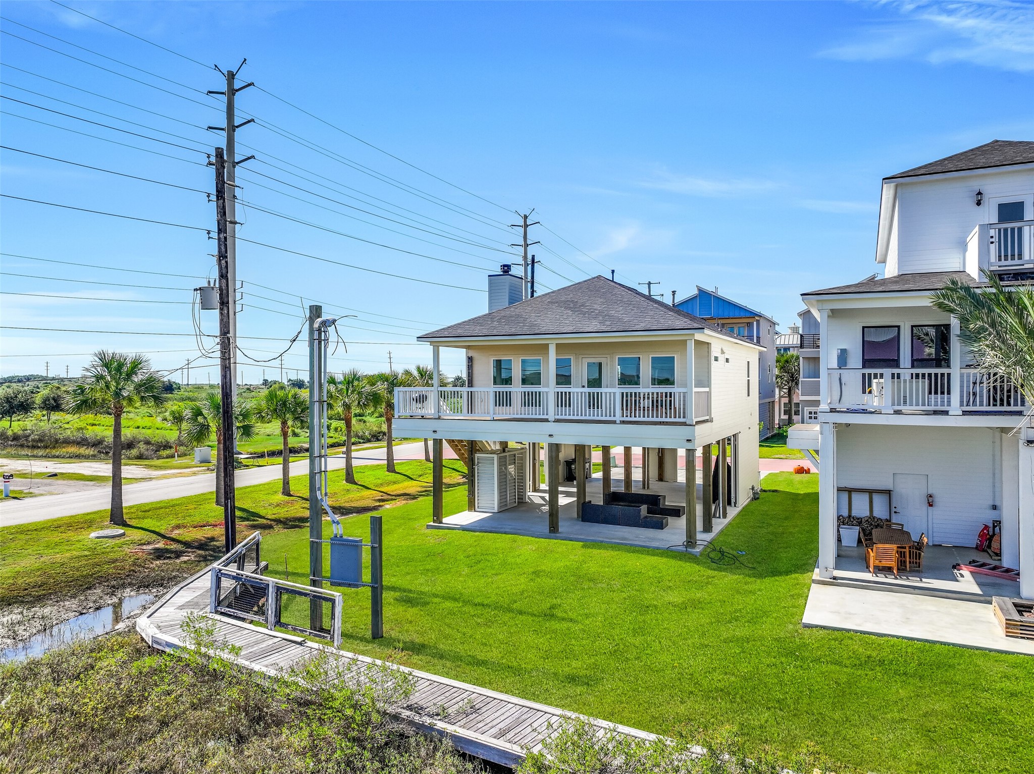 3627 Niko Court, Galveston, TX 77554