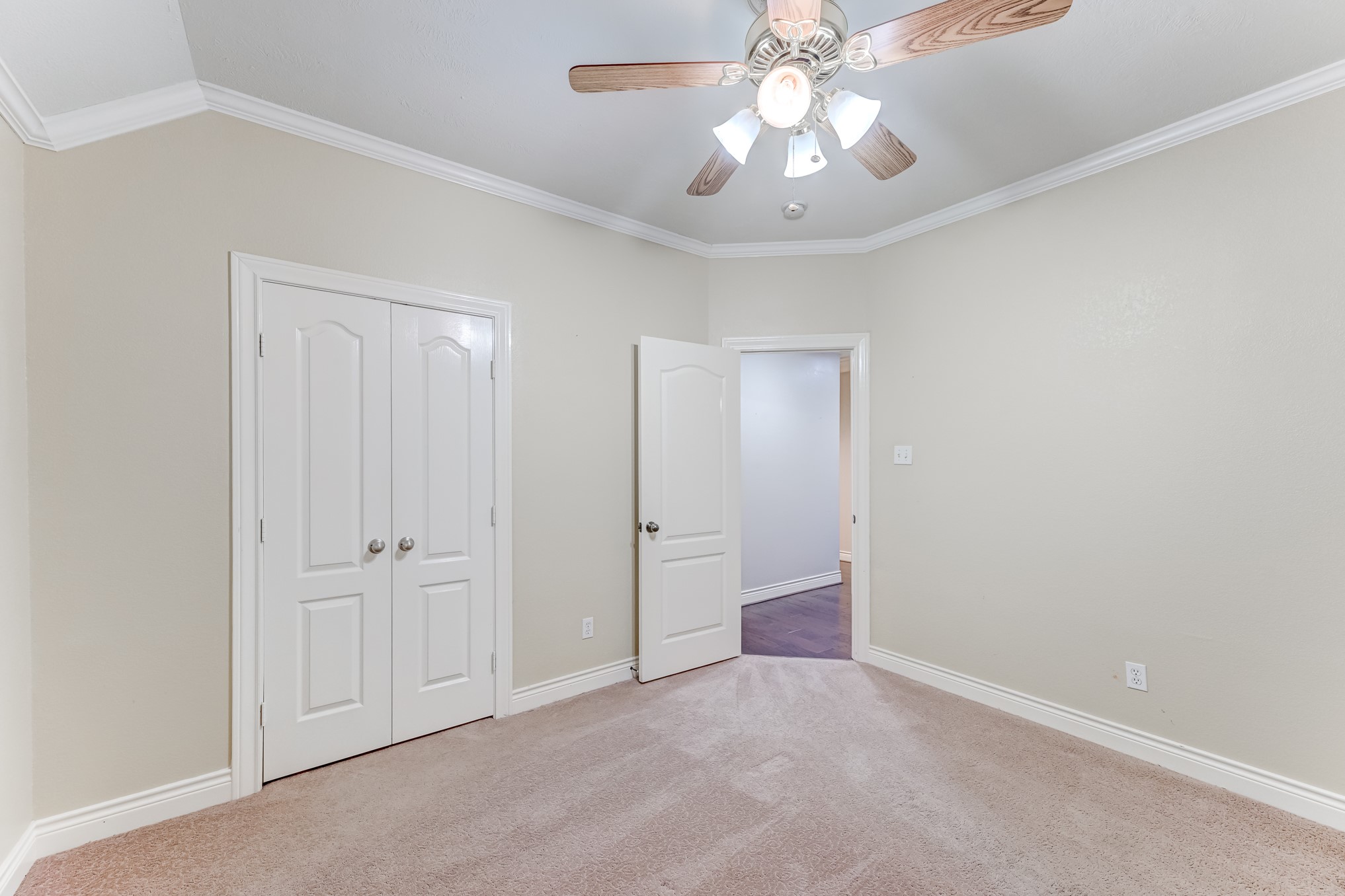 257 Palais Verde Road, Montgomery, TX 77356