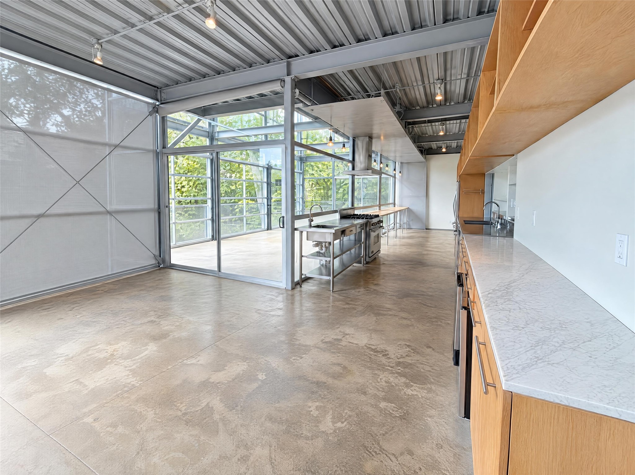 4710 Yoakum Boulevard, Houston, TX 77006