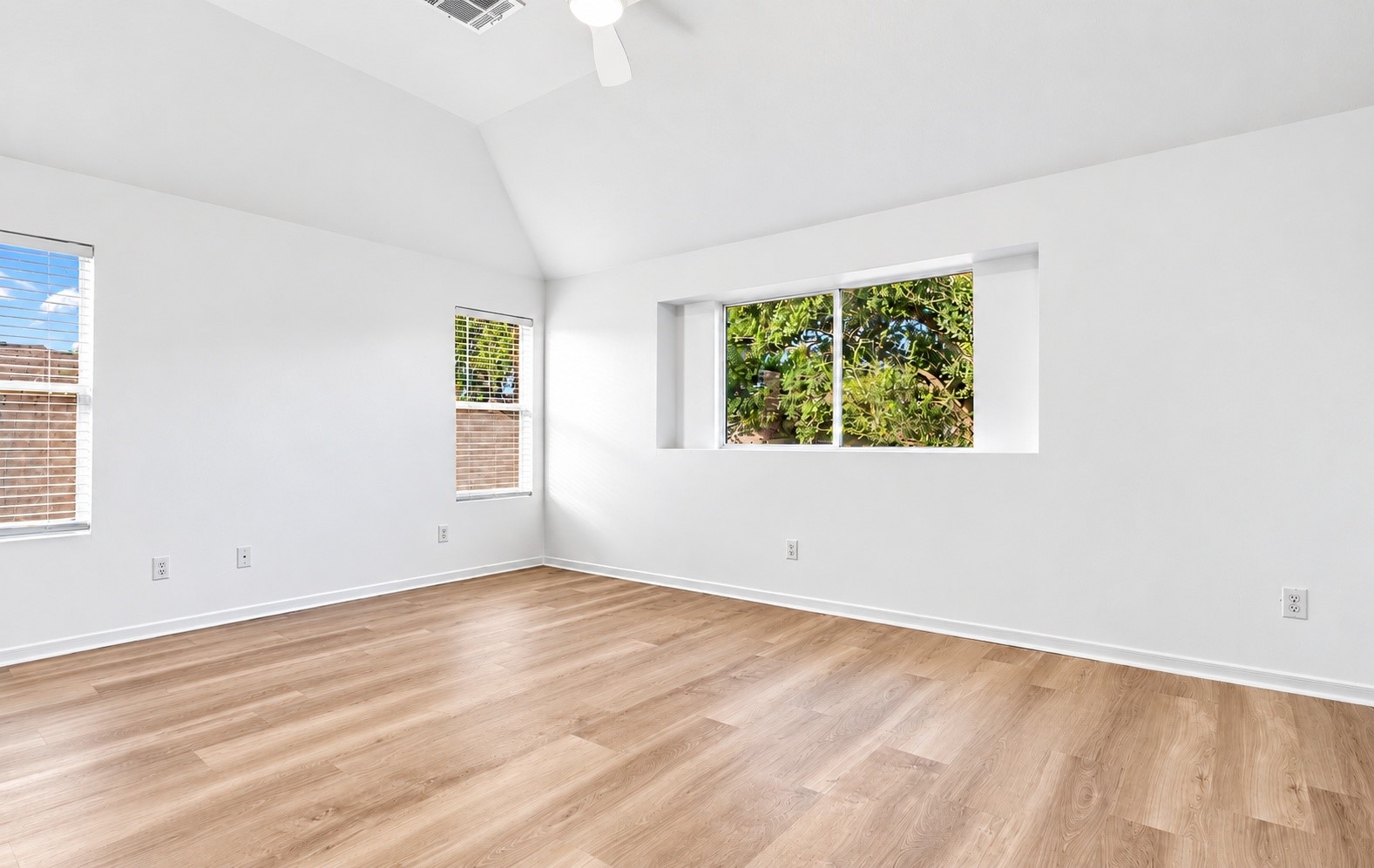 16111 Wisteria Hill Street, Houston, TX 77073