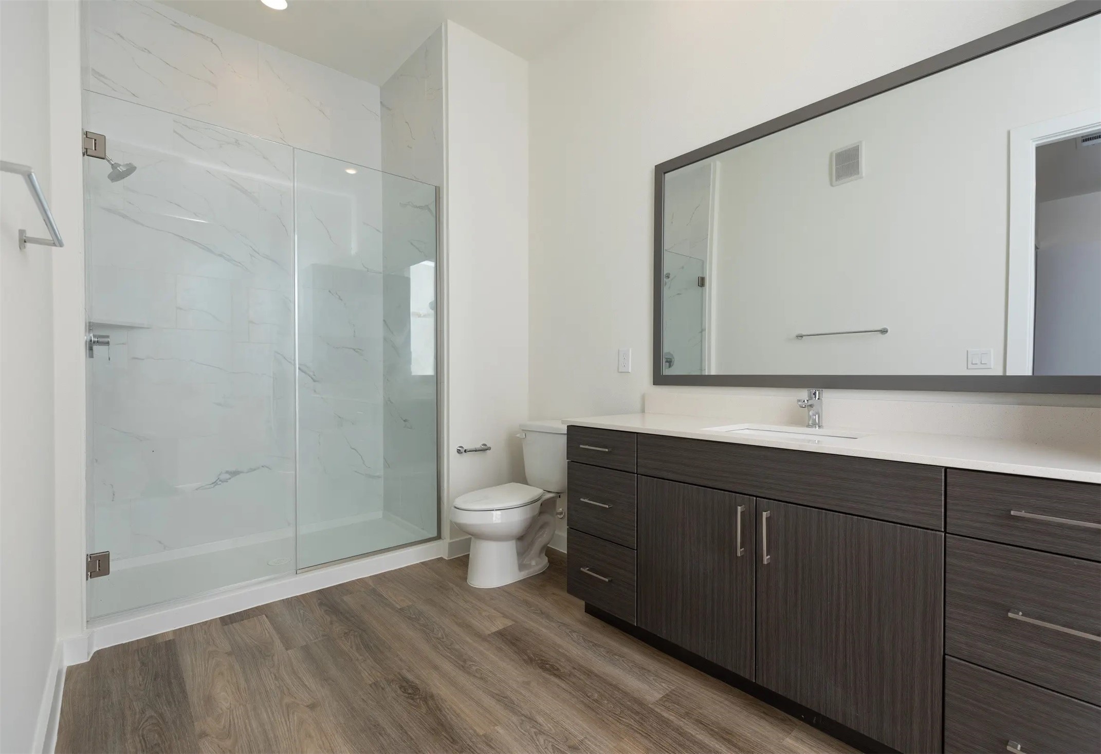 1690 North Loop, #269, Houston, TX 77009