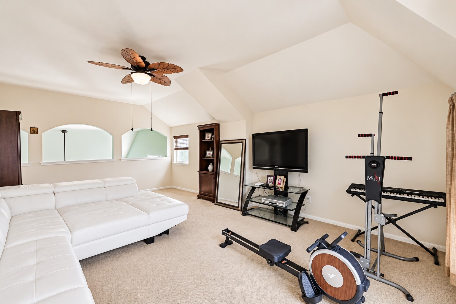 880 Shoal Pointe Lane, League City, TX 77573