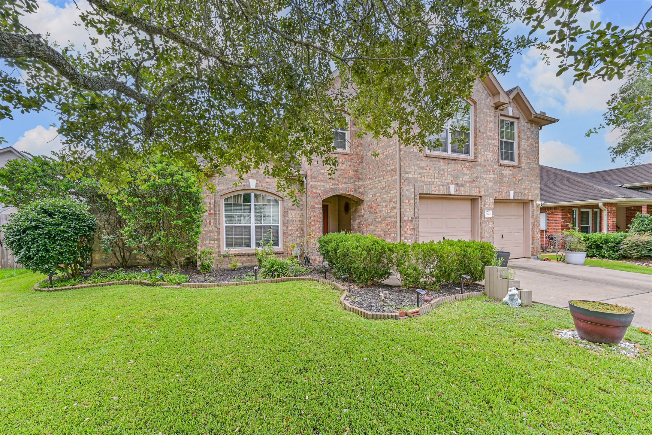 880 Shoal Pointe Lane, League City, TX 77573 880 Shoal Pointe Lane, League City, TX 77573