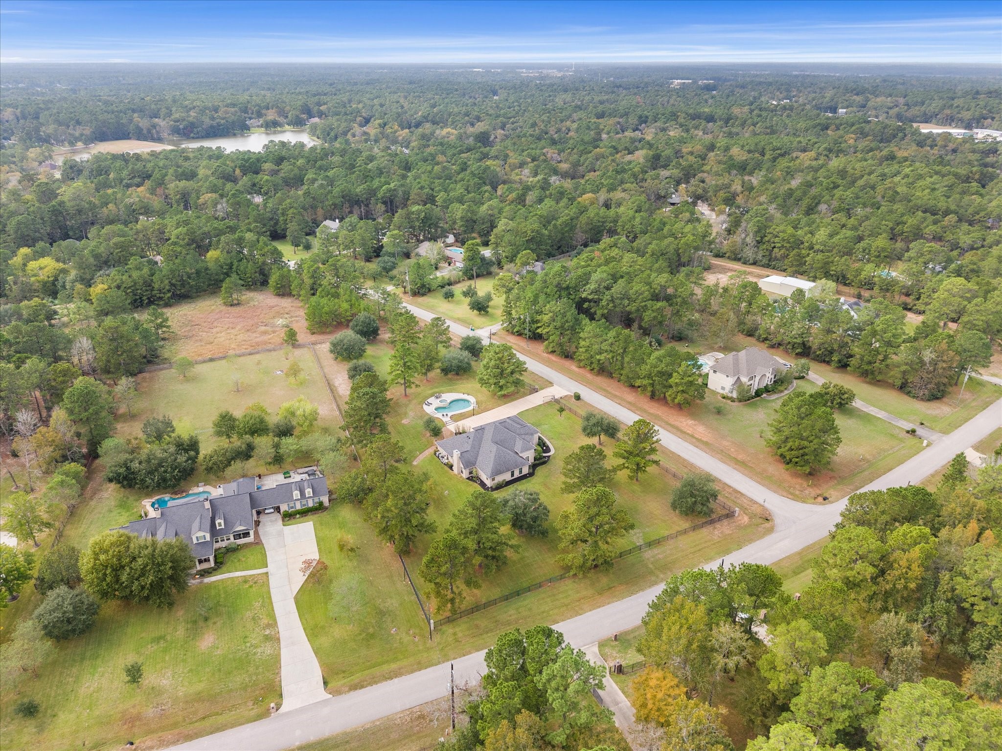 10231 Crestwater Circle, Magnolia, TX 77354