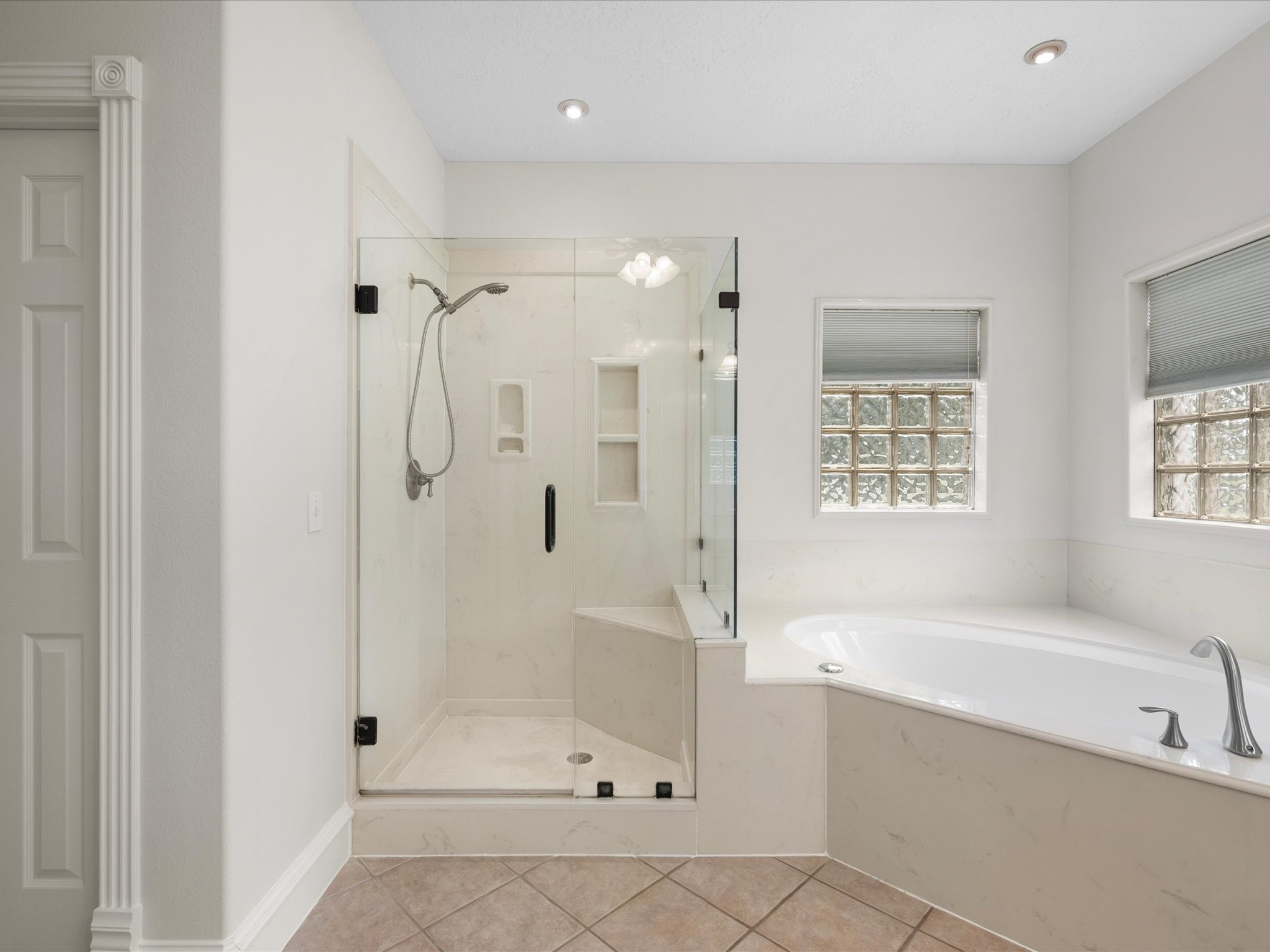 10231 Crestwater Circle, Magnolia, TX 77354