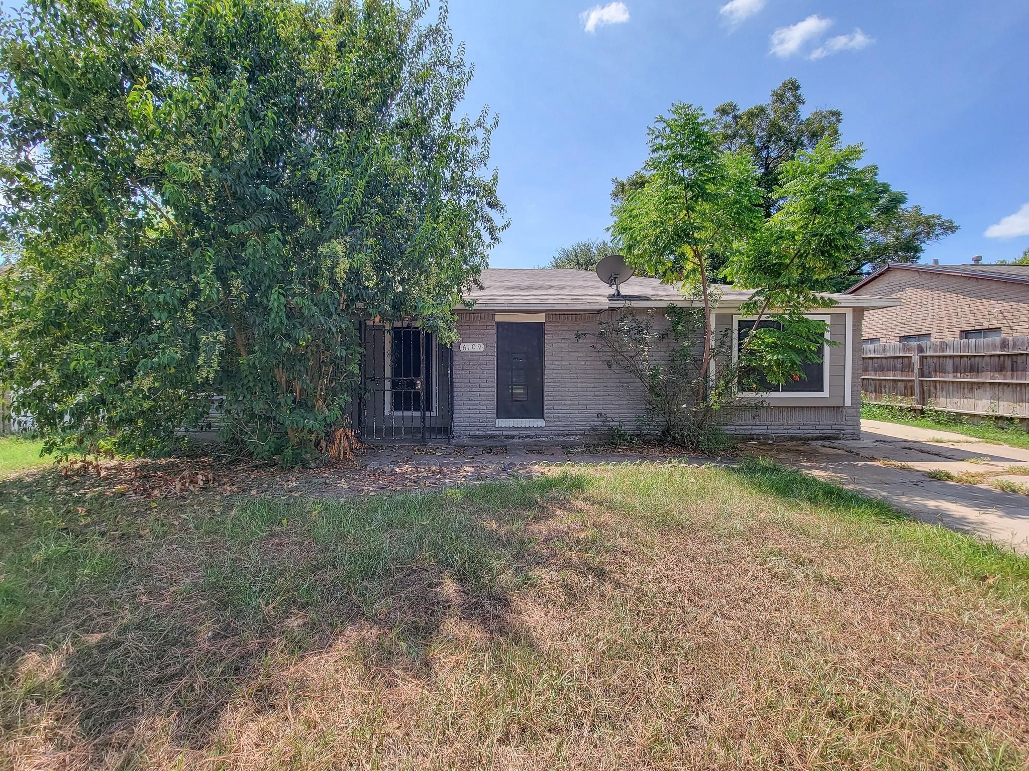 6109 Arthington Street, Houston, TX 77053