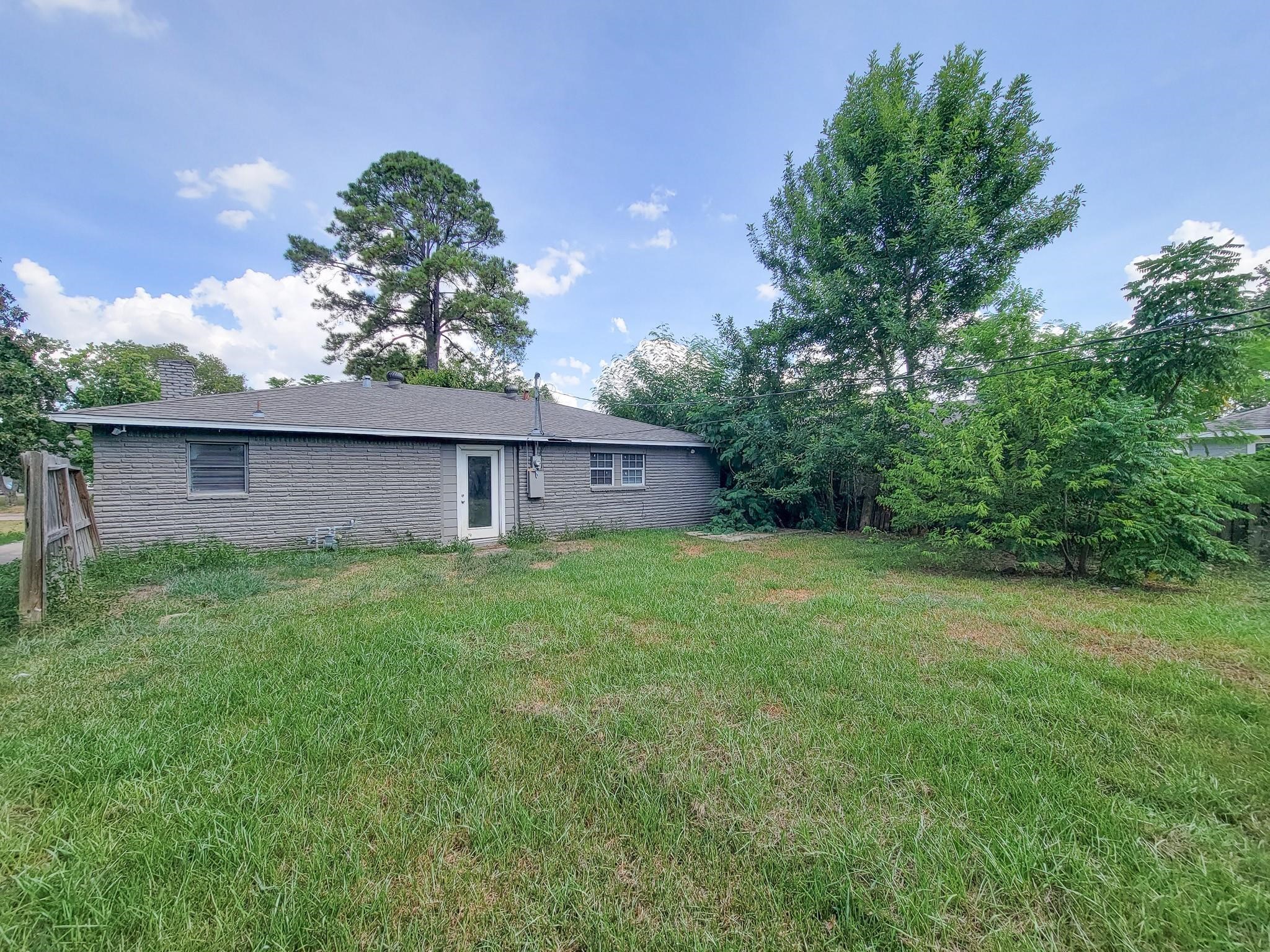 6109 Arthington Street, Houston, TX 77053