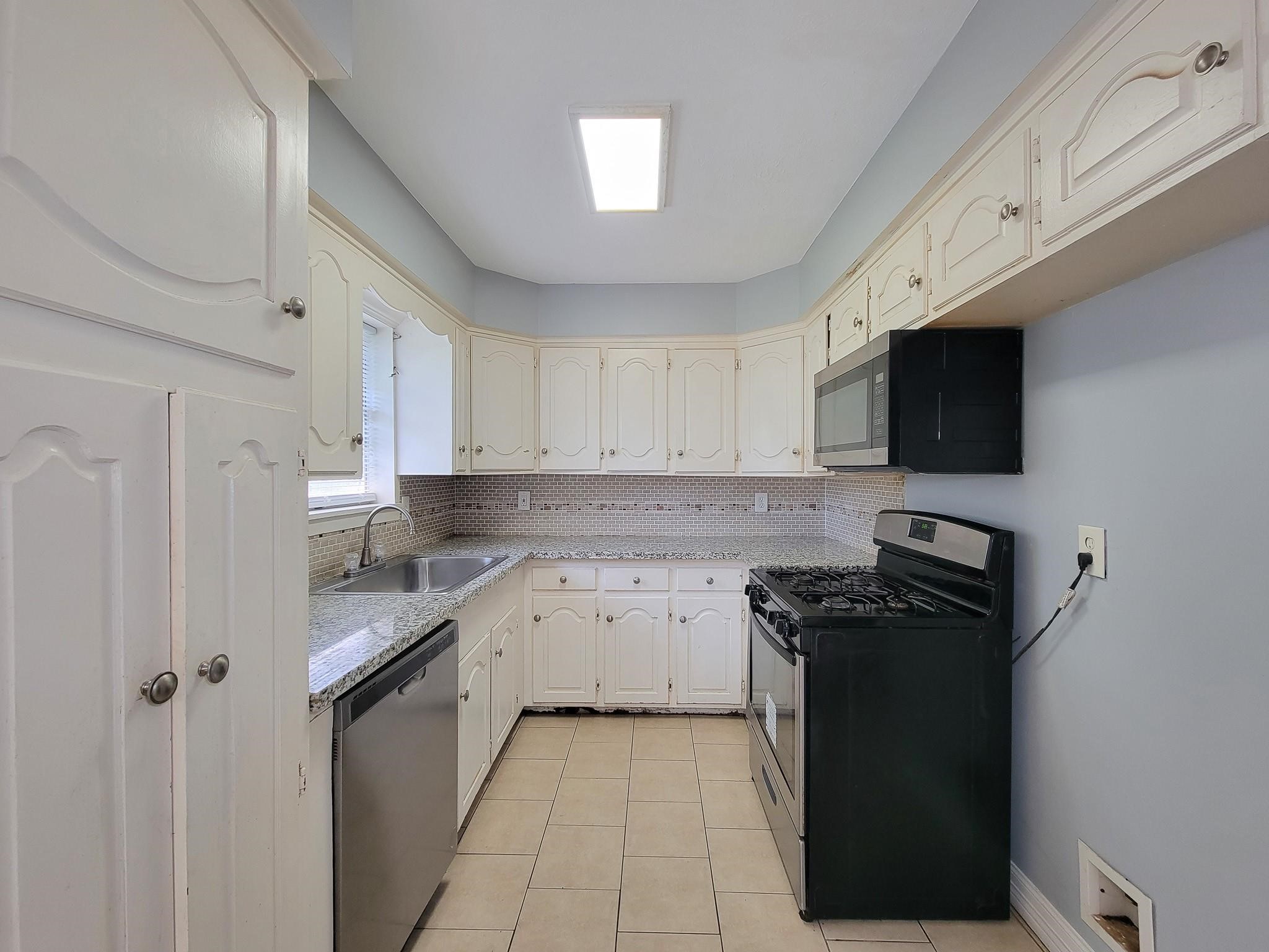 6109 Arthington Street, Houston, TX 77053