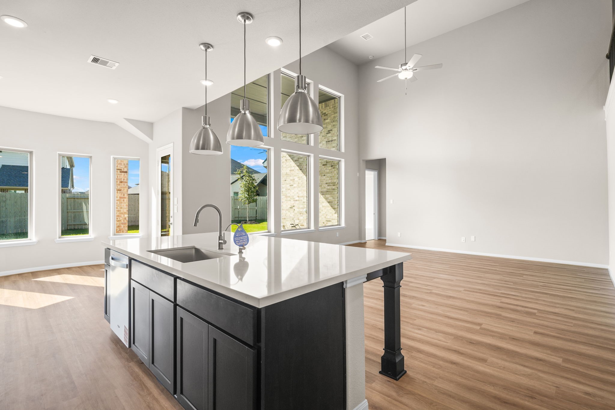2510 Gleaming Pear Drive, Manvel, TX 77578