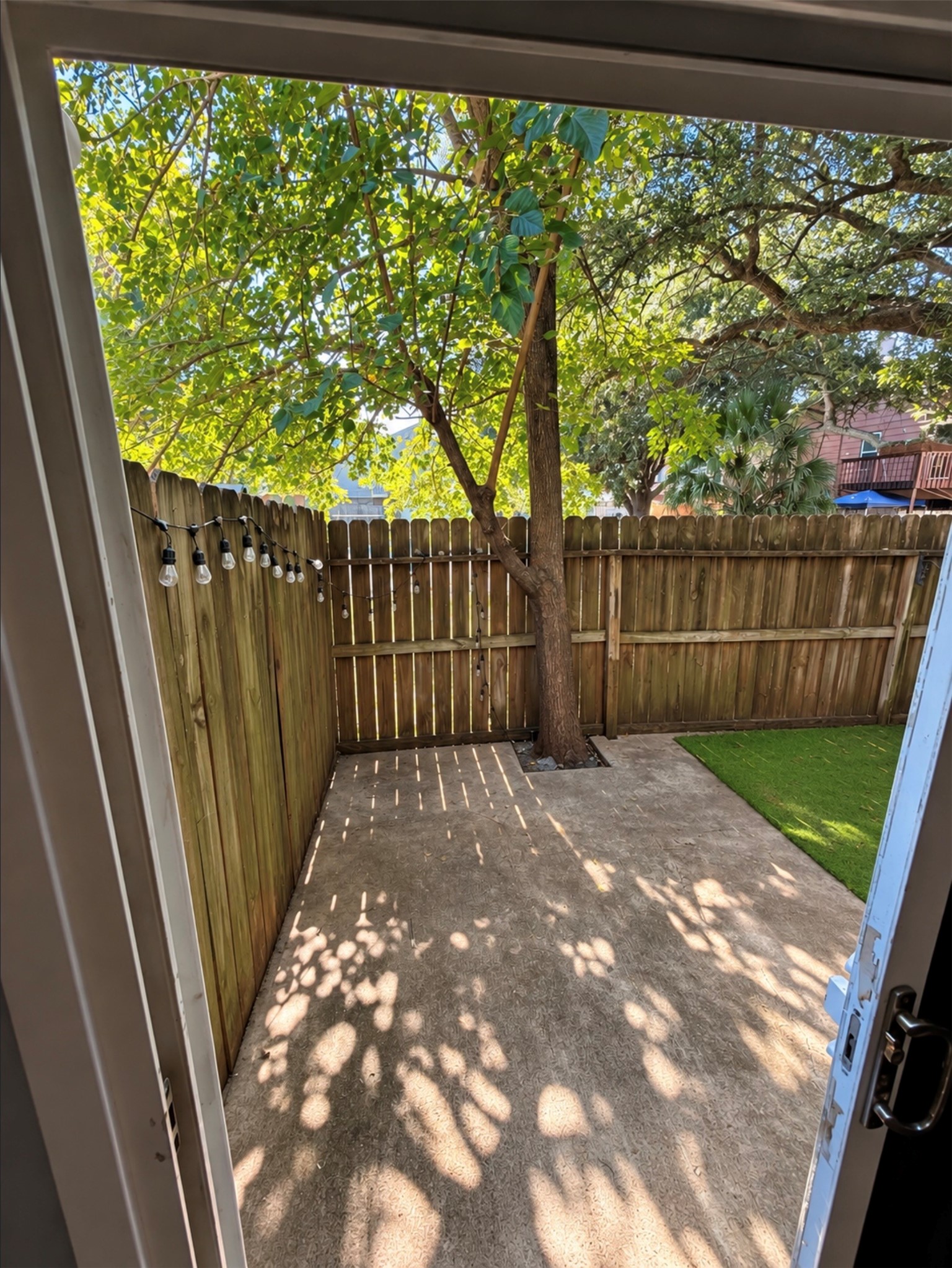 18122 Kings Row, Webster, TX 77058