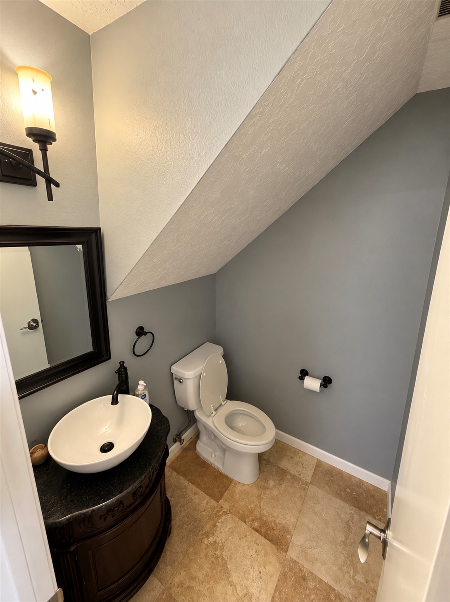 18122 Kings Row, Webster, TX 77058