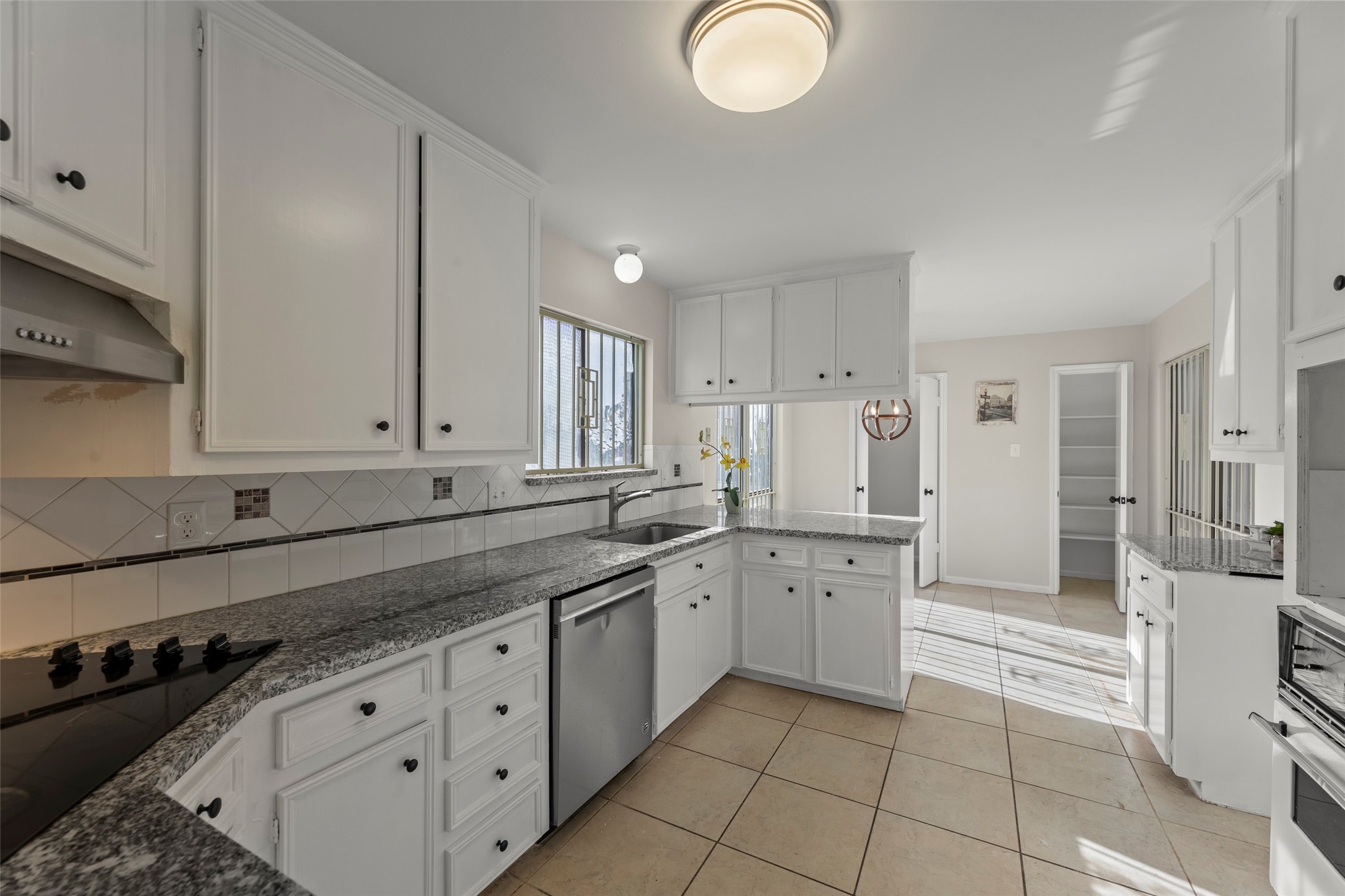 9614 Langdon Lane, Houston, TX 77036