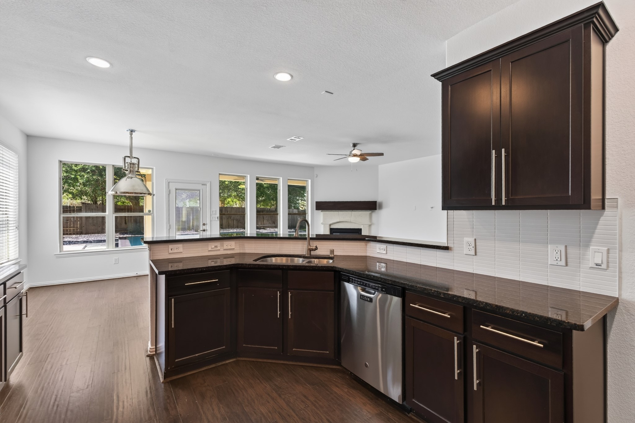63 W Deer River Circle, The Woodlands, TX 77389
