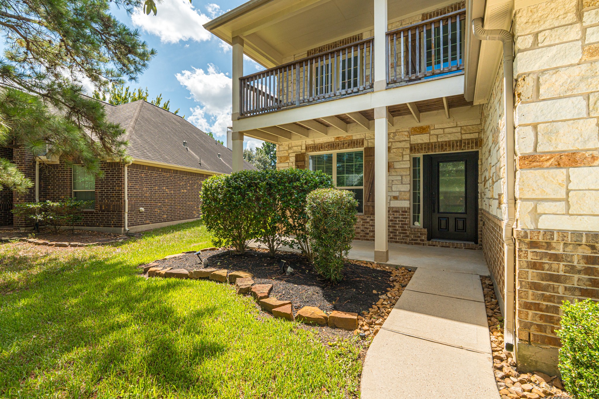 63 W Deer River Circle, The Woodlands, TX 77389