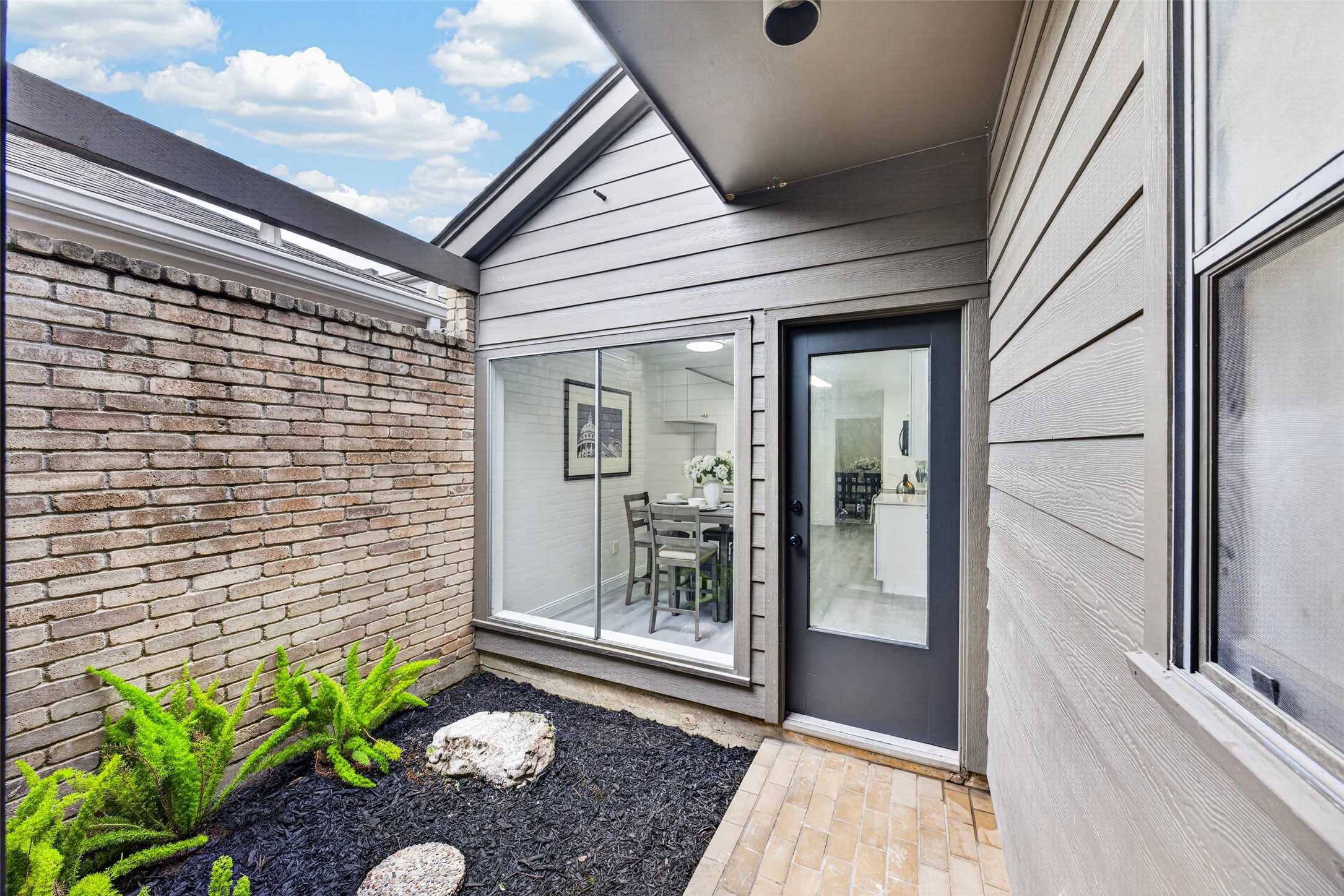 9592 Doliver Drive, Houston, TX 77063