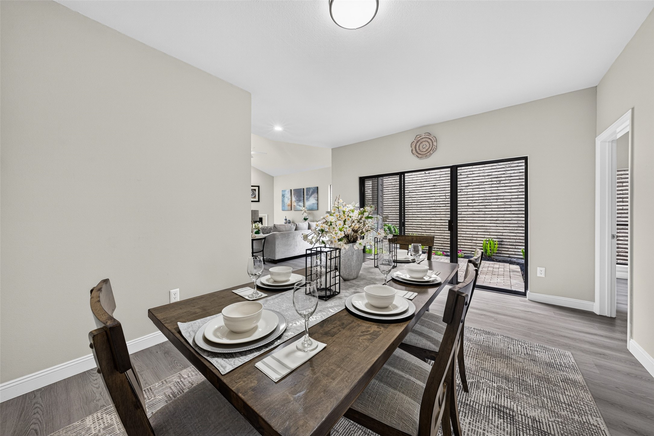 9592 Doliver Drive, Houston, TX 77063
