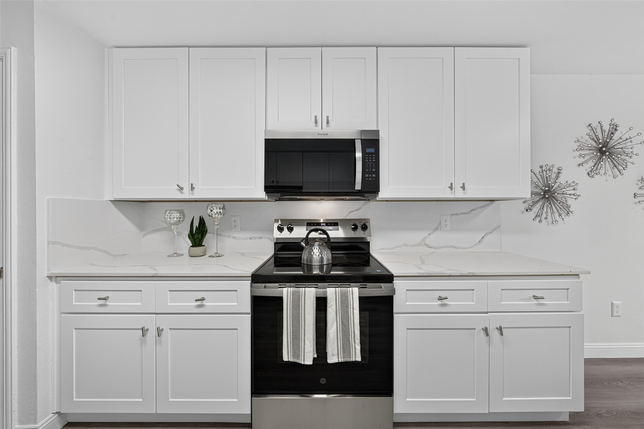 9592 Doliver Drive, Houston, TX 77063