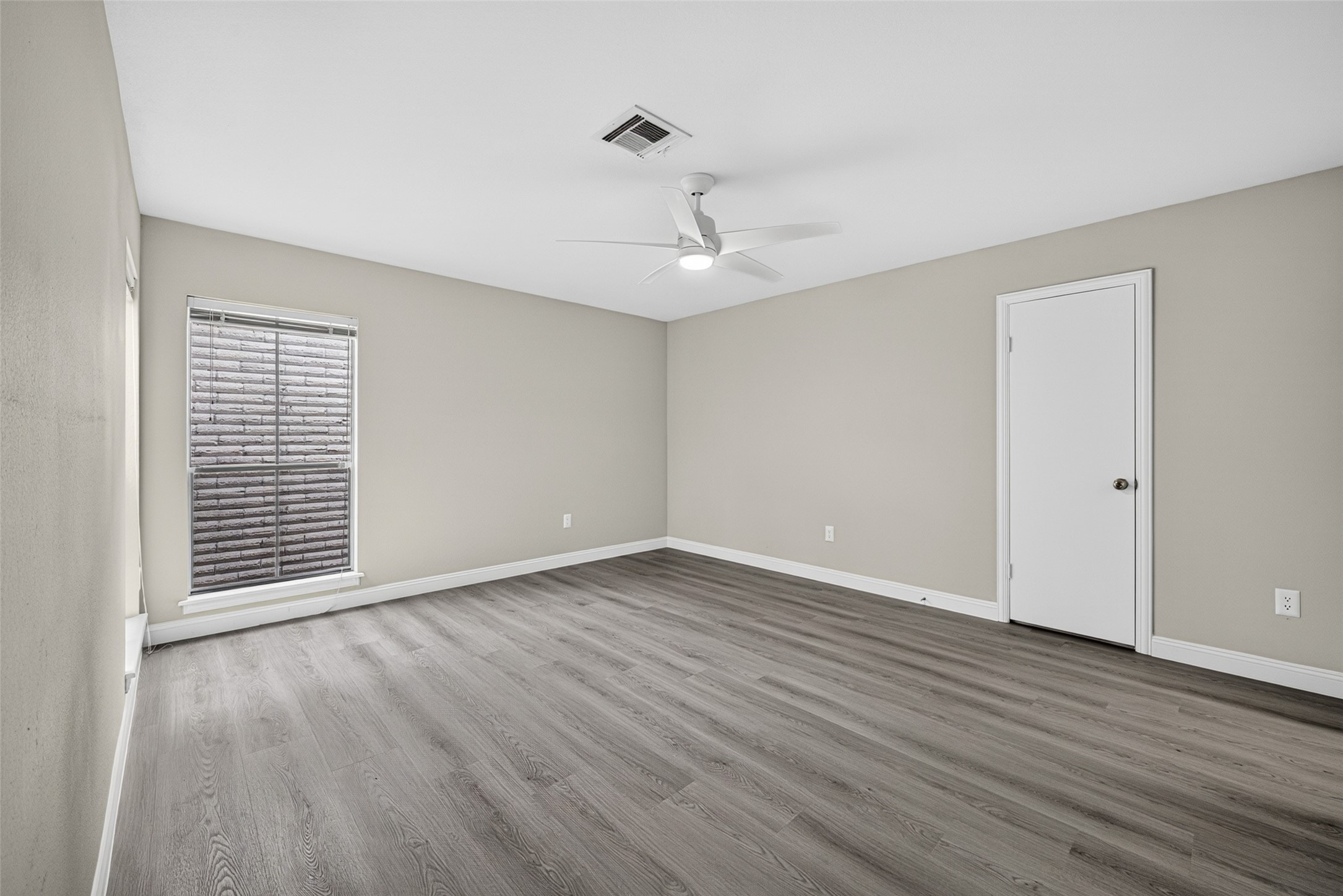 9592 Doliver Drive, Houston, TX 77063