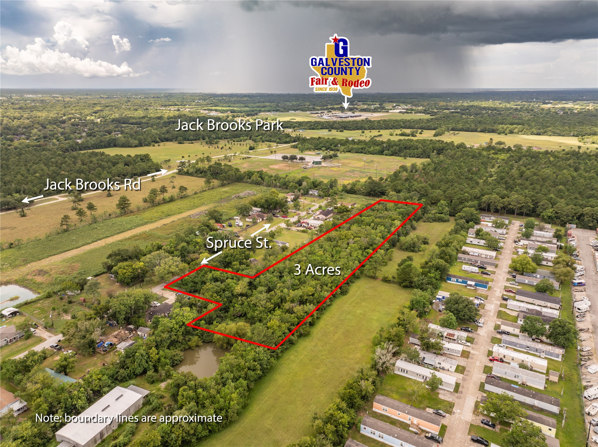 9002 Spruce Street, Hitchcock, TX 77563