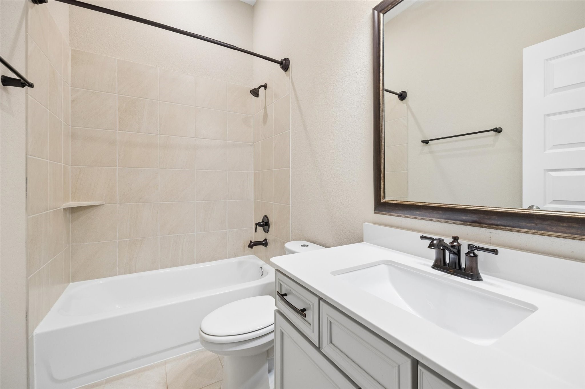 1924 Canyon Live Oak Street, Conroe, TX 77304