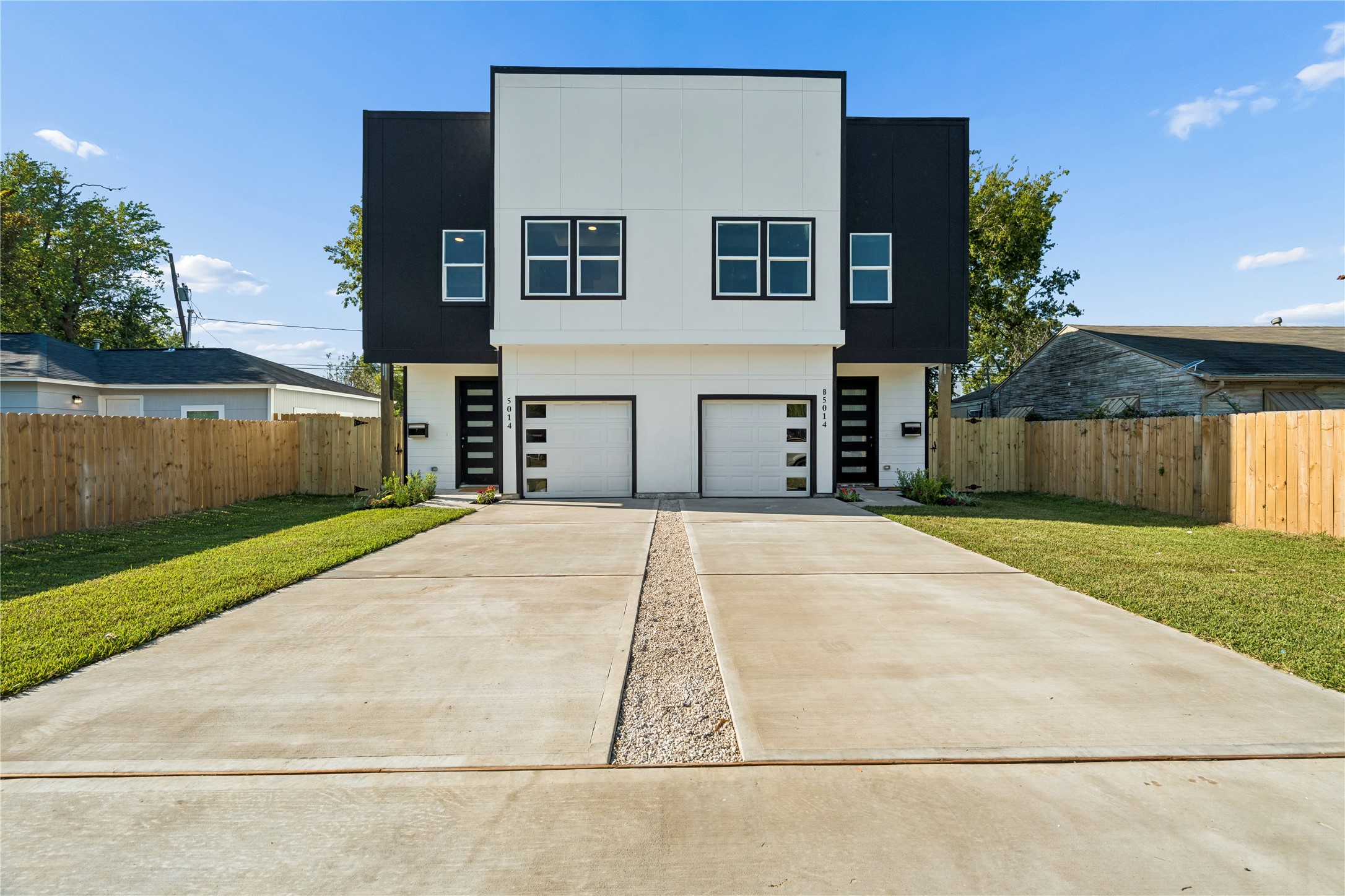 5014 Willow Glen Drive, Houston, TX 77033