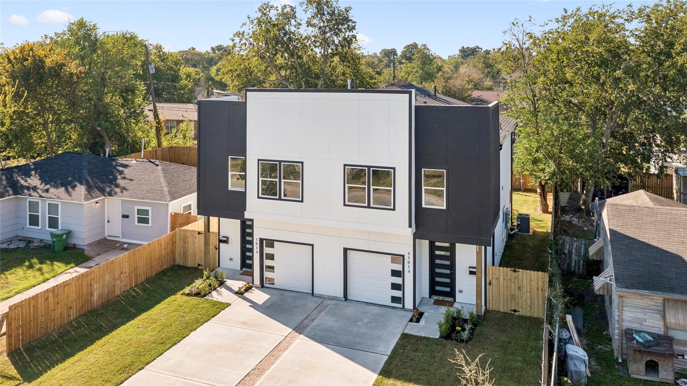 5014 Willow Glen Drive, Houston, TX 77033