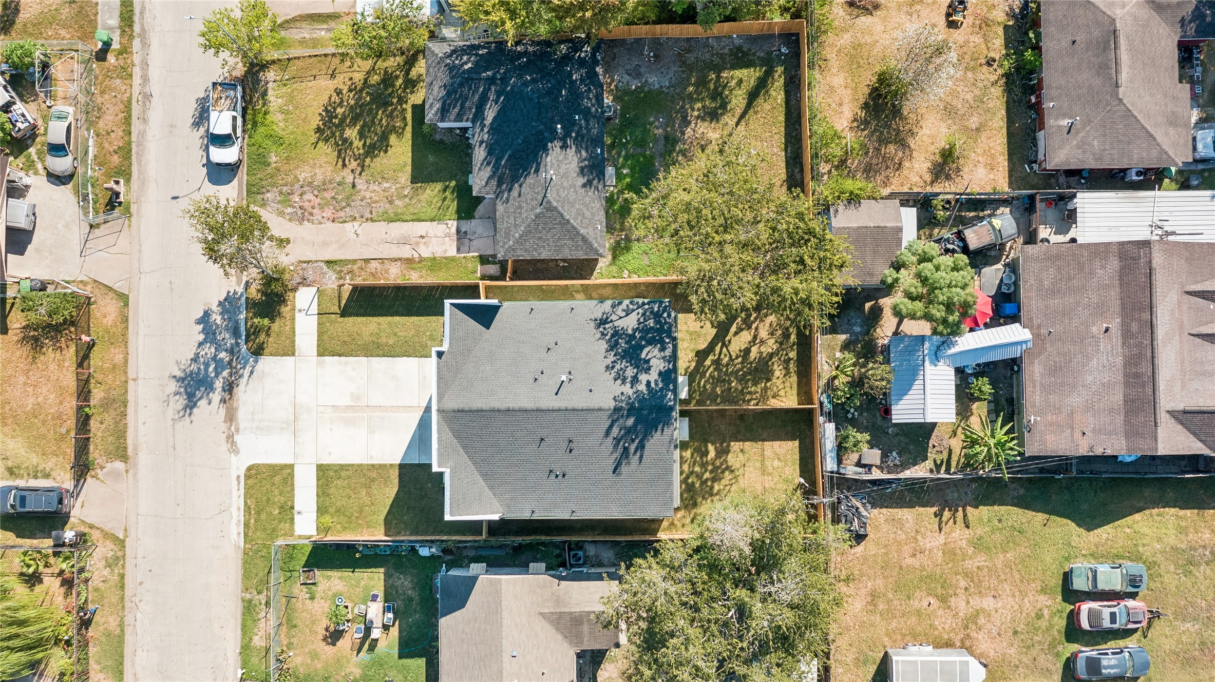 5014 Willow Glen Drive, Houston, TX 77033