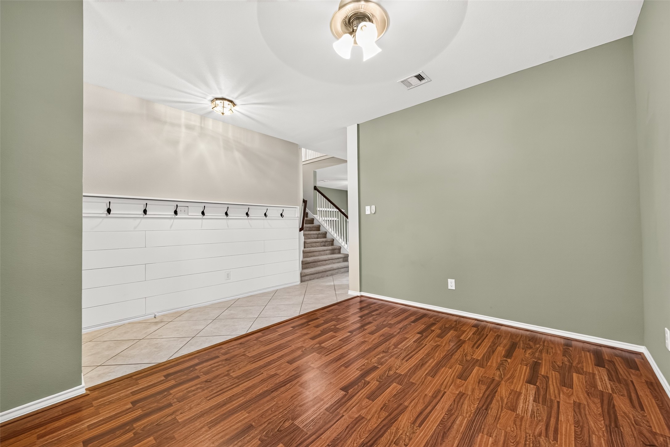 9426 Borden Bluff Lane, Houston, TX 77095