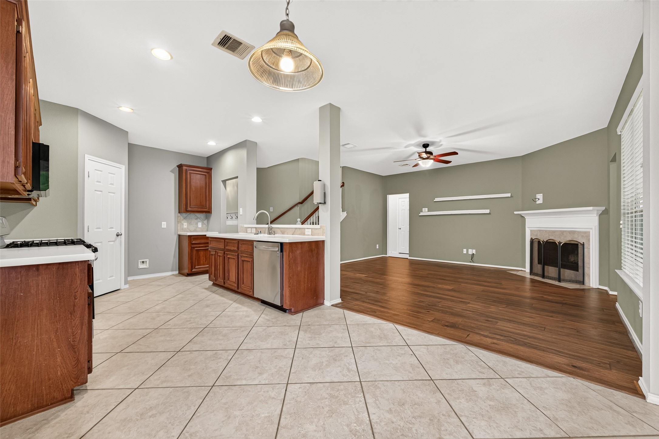 9426 Borden Bluff Lane, Houston, TX 77095