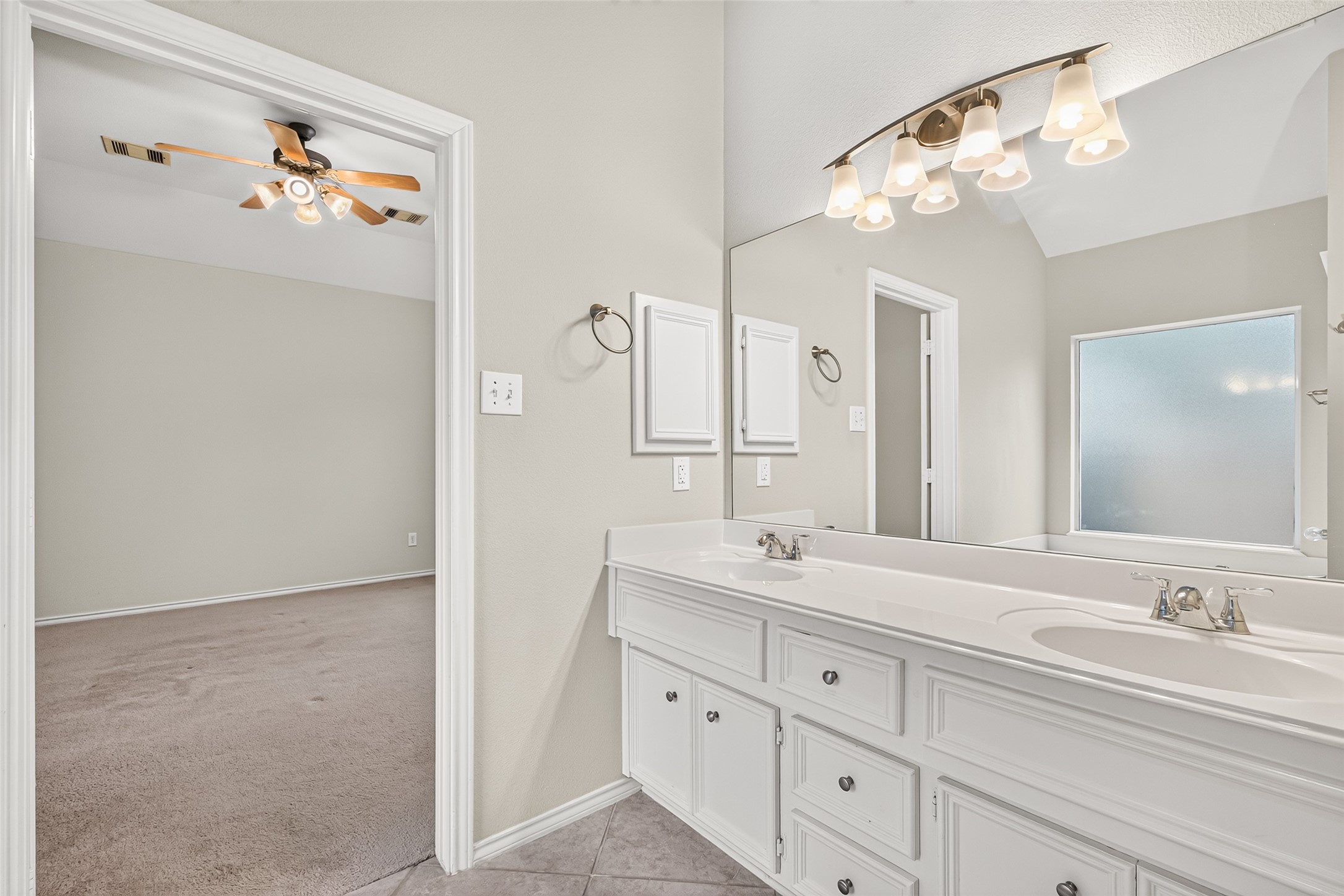 9426 Borden Bluff Lane, Houston, TX 77095