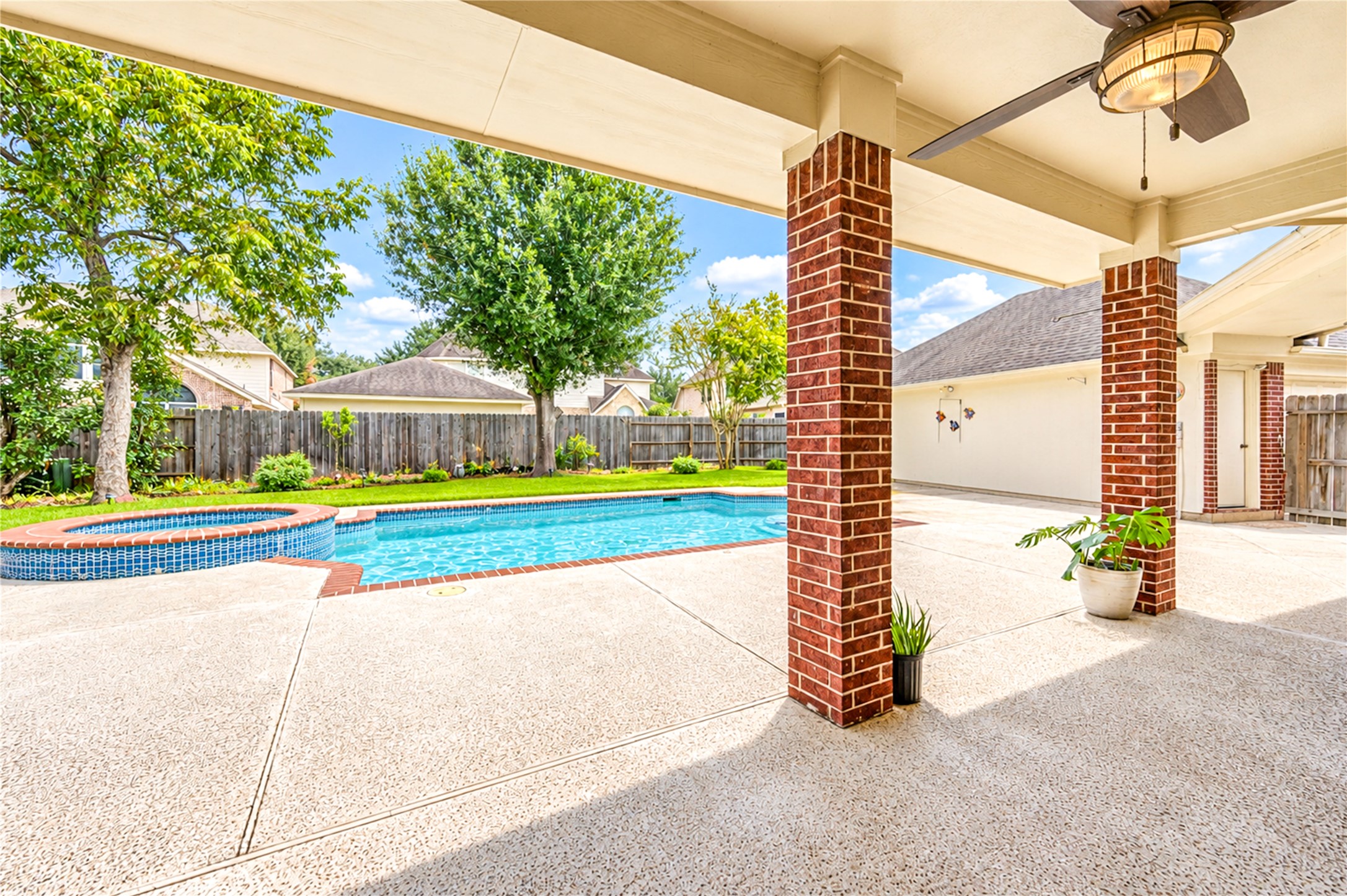 1719 Emma Cove Court, Sugar Land, TX 77479