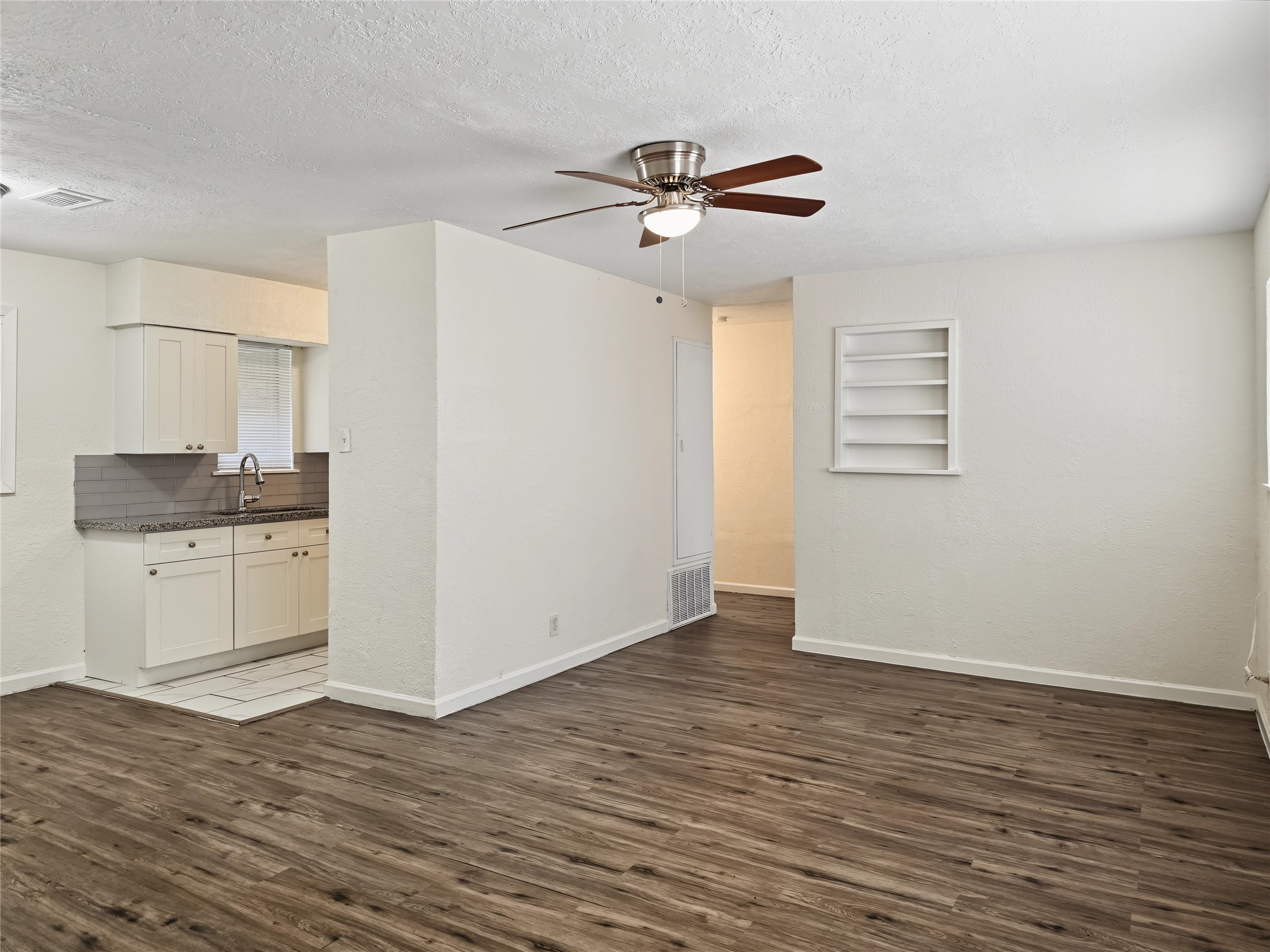 206 Prune Street, La Marque, TX 77568