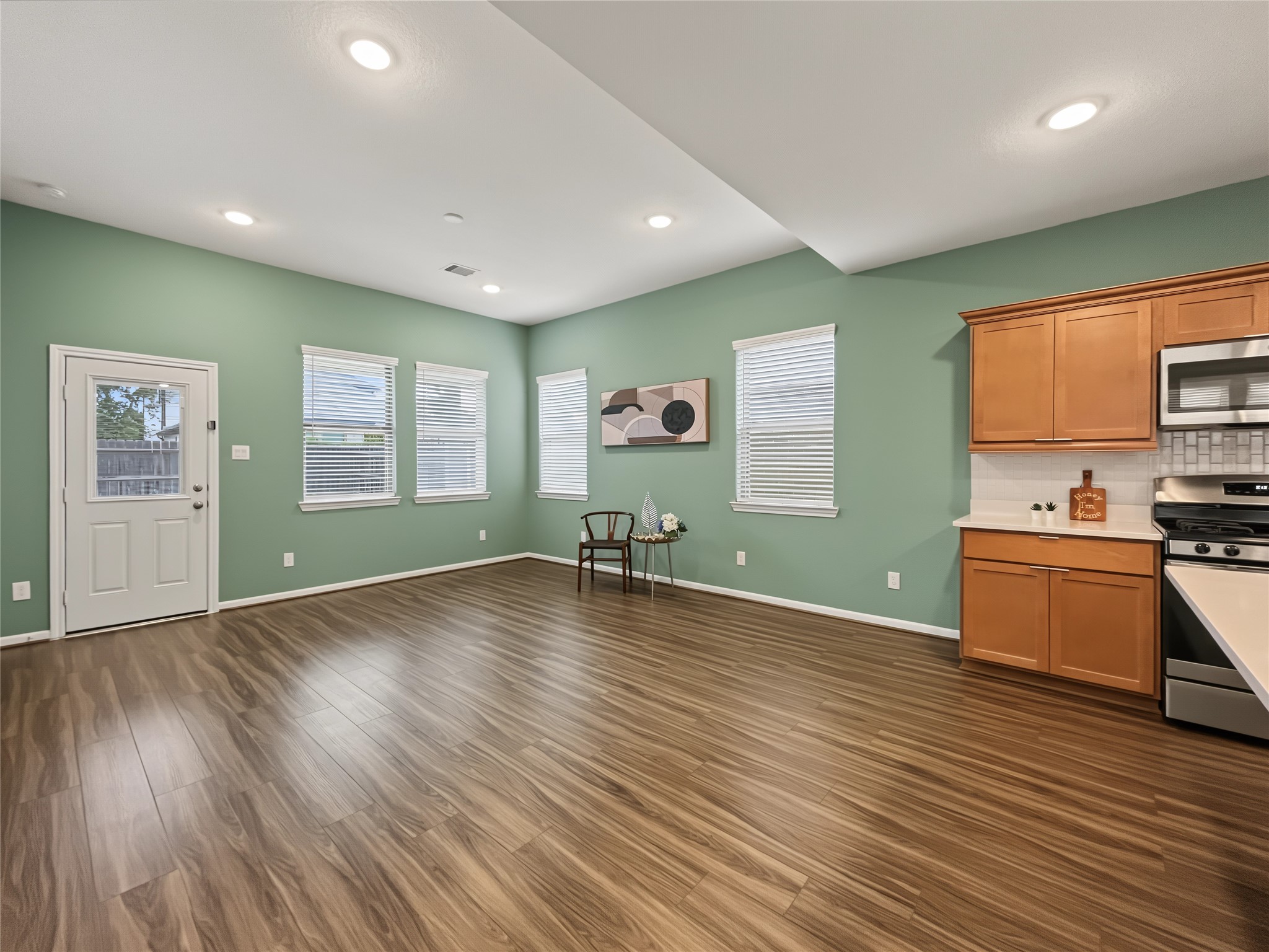 Fantastic view of the spacious living room area.
